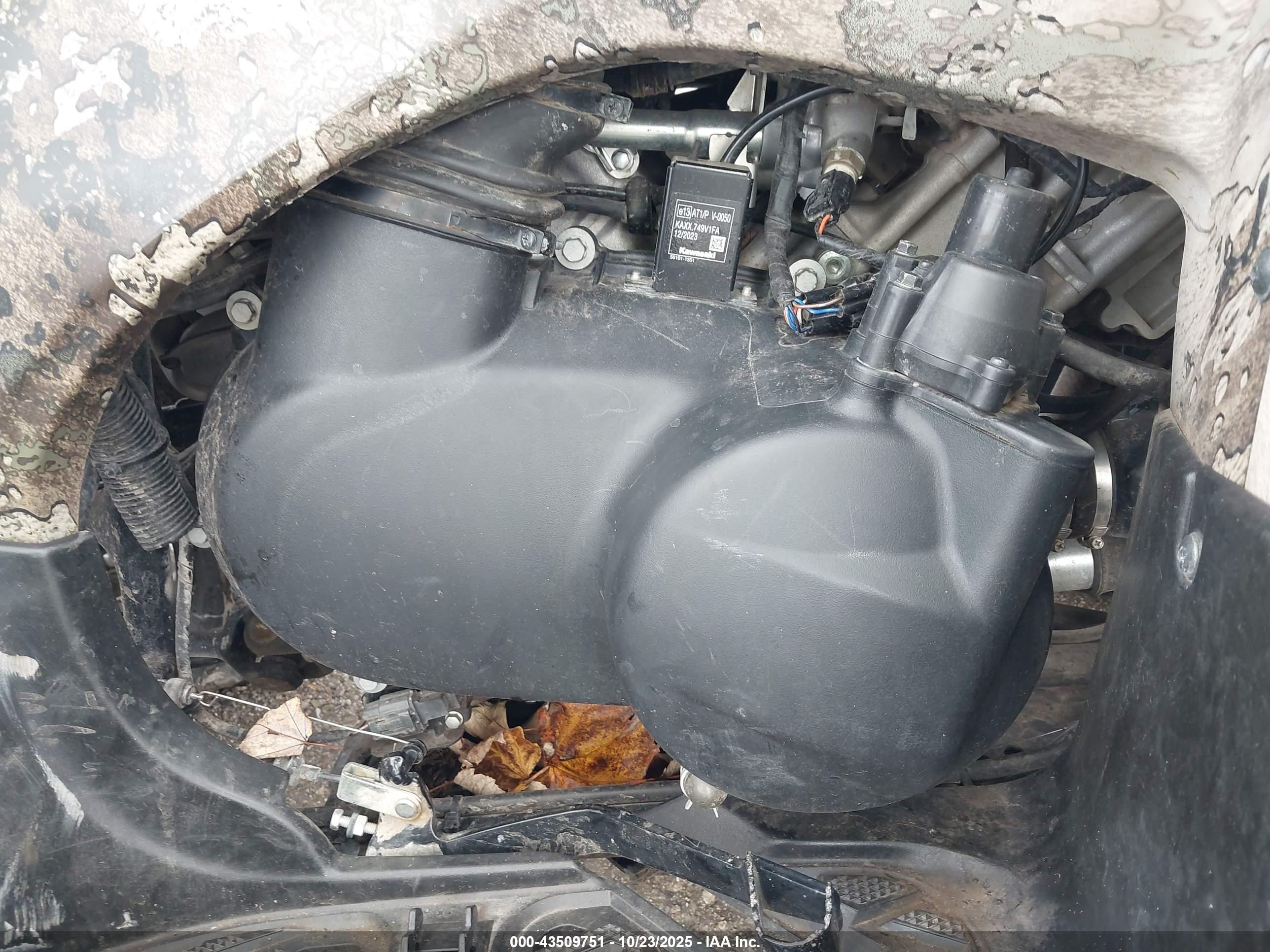 KAWASAKI KVF750 image 8