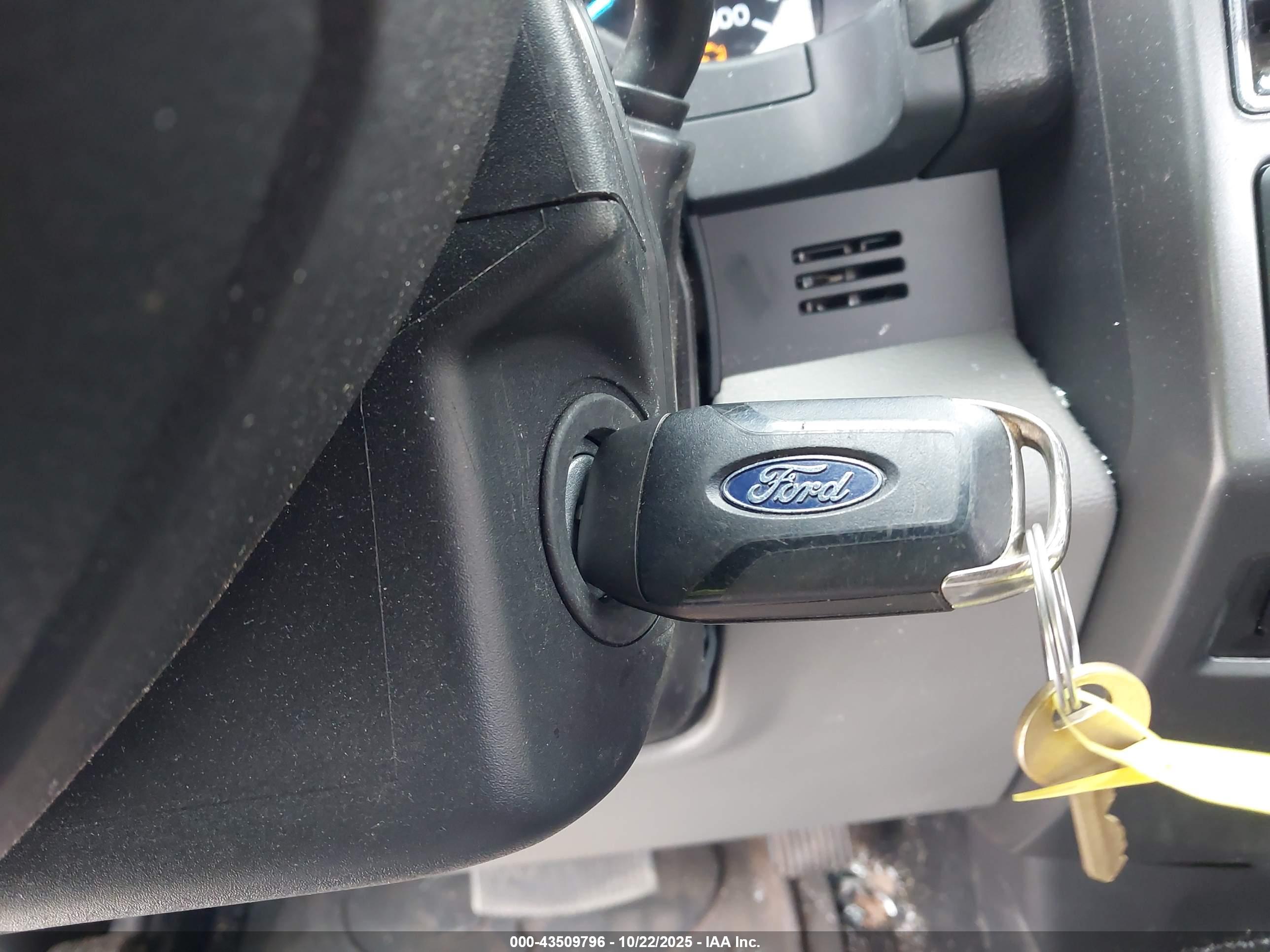 FORD F-250 image 11