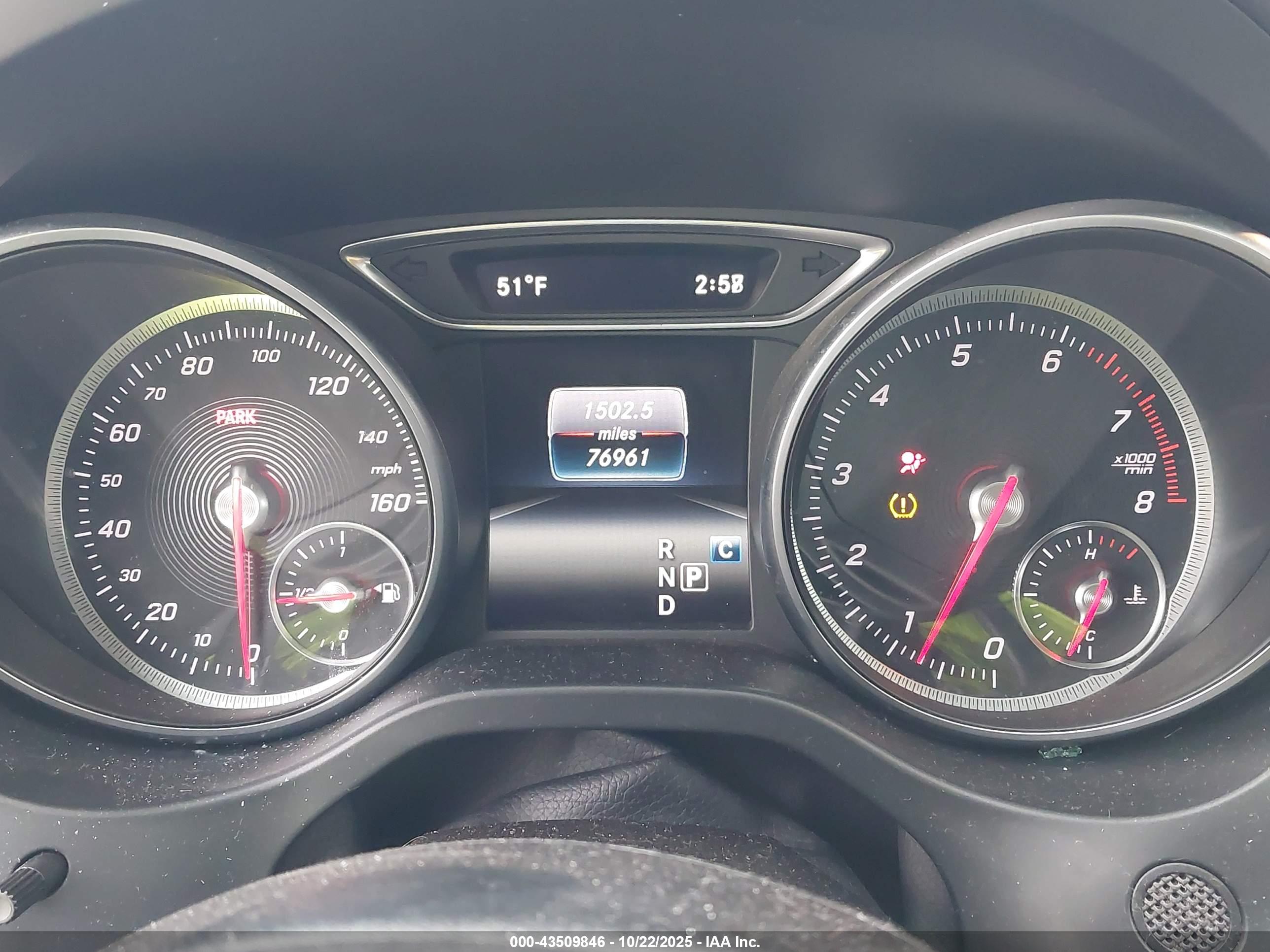 MERCEDES-BENZ GLA image 7