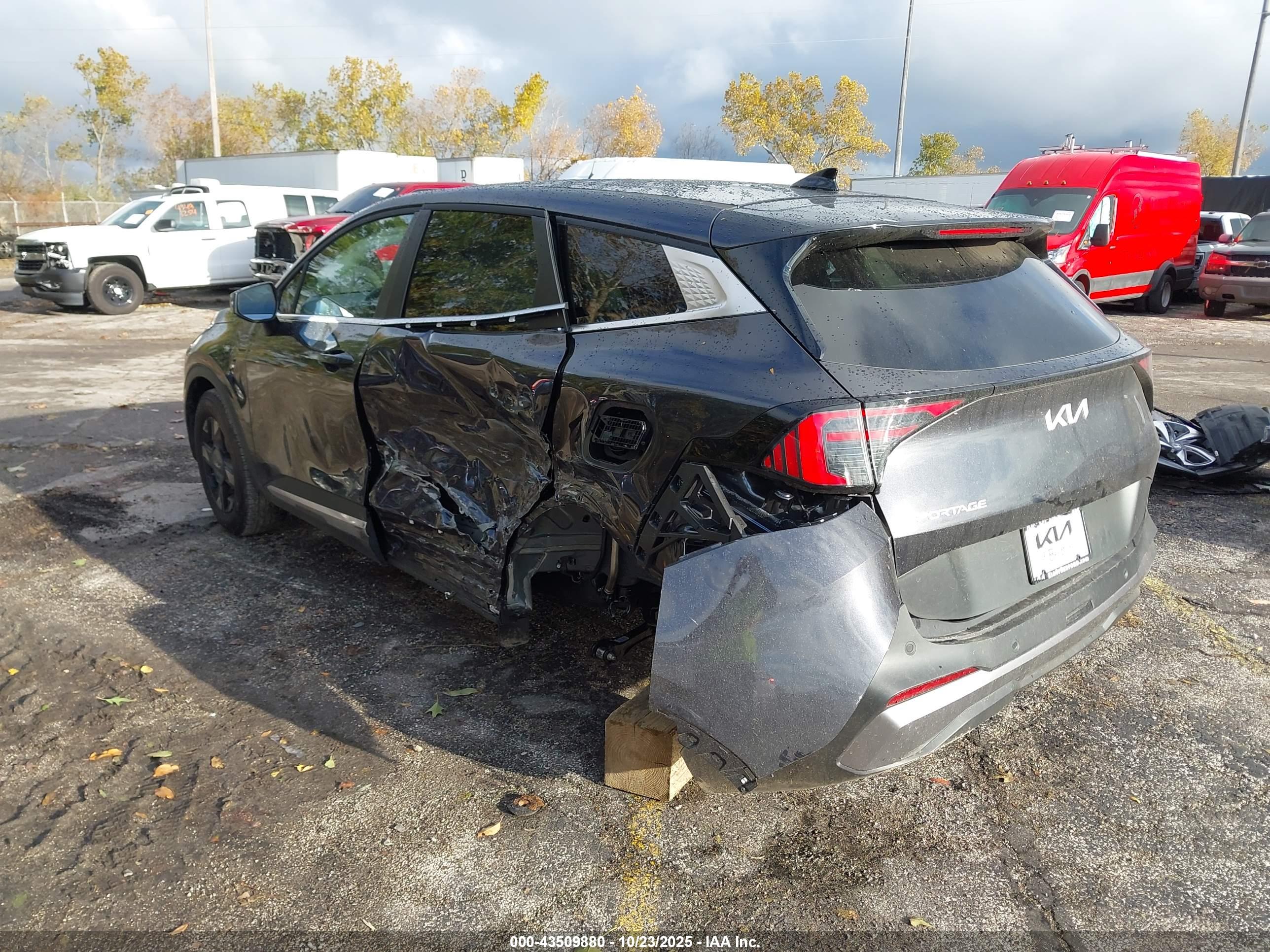 KIA SPORTAGE image 3