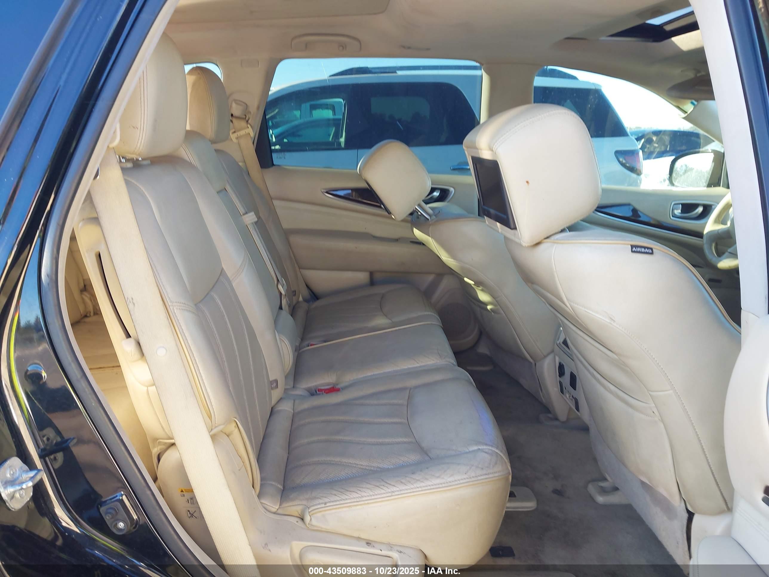 INFINITI QX60 image 8