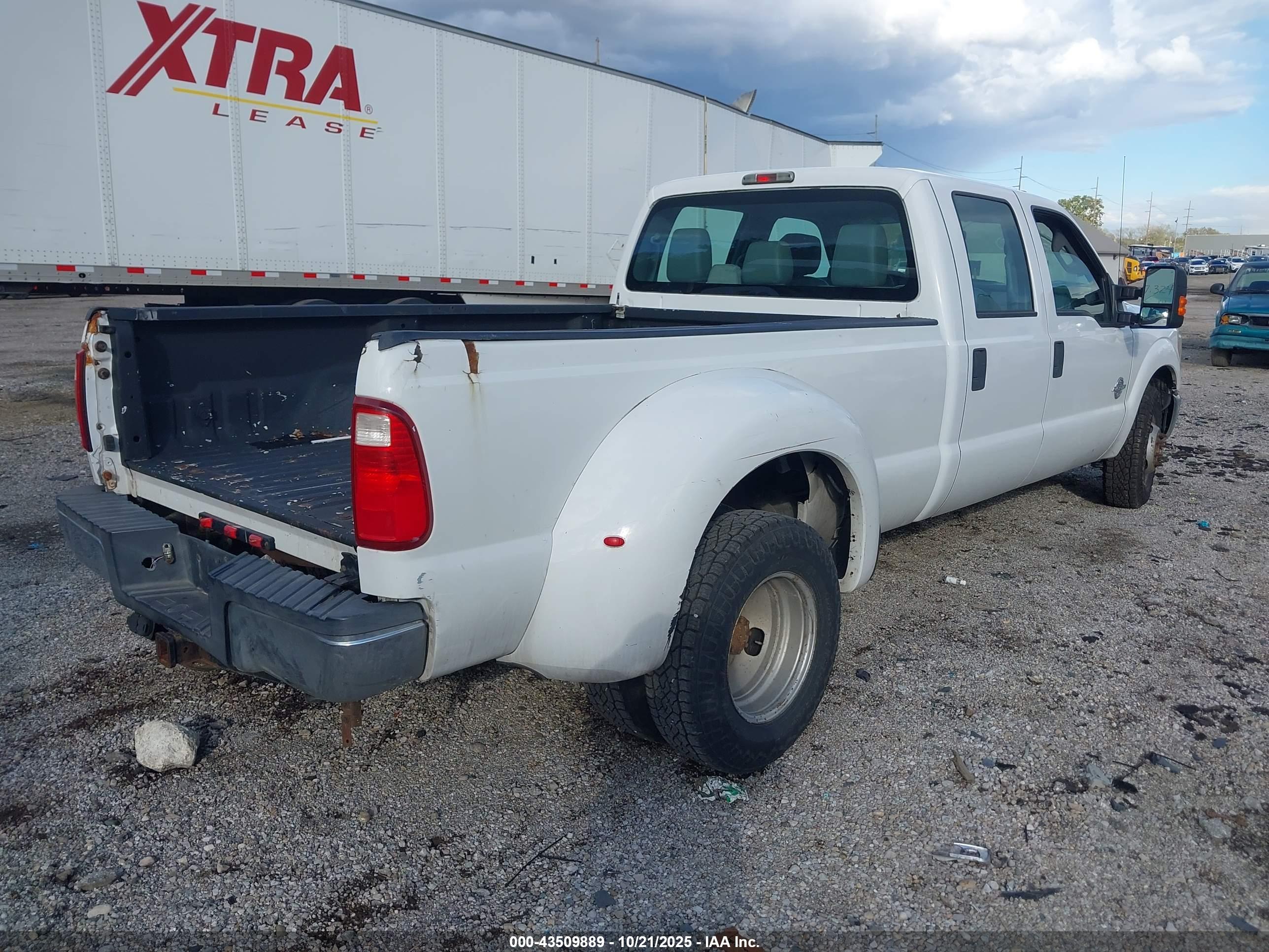 FORD F-350 image 4
