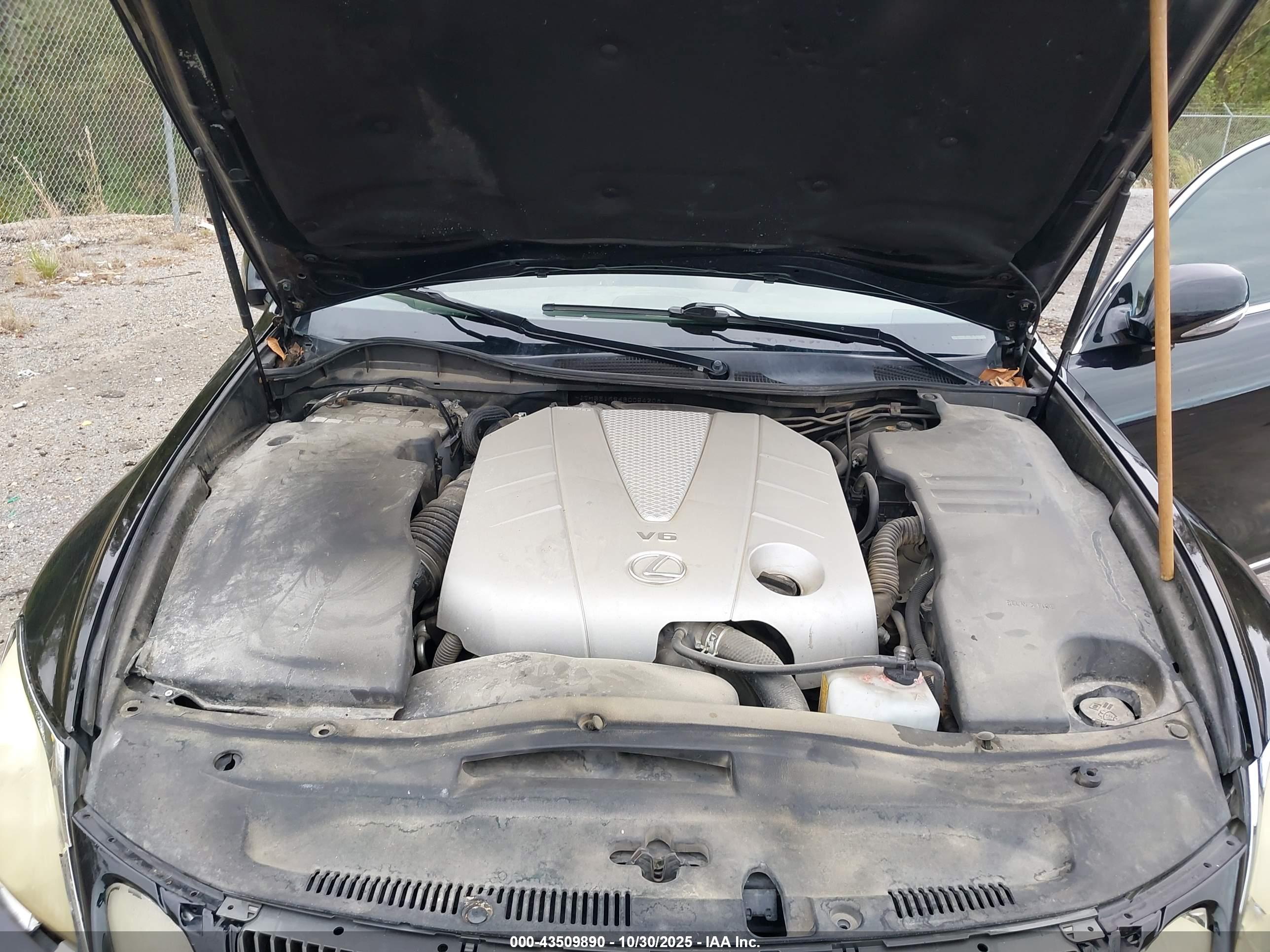 LEXUS GS image 10