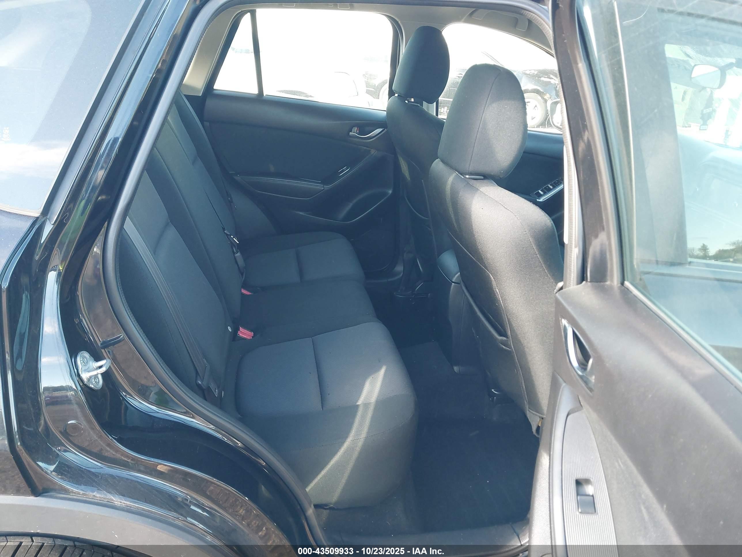 MAZDA CX-5 image 8