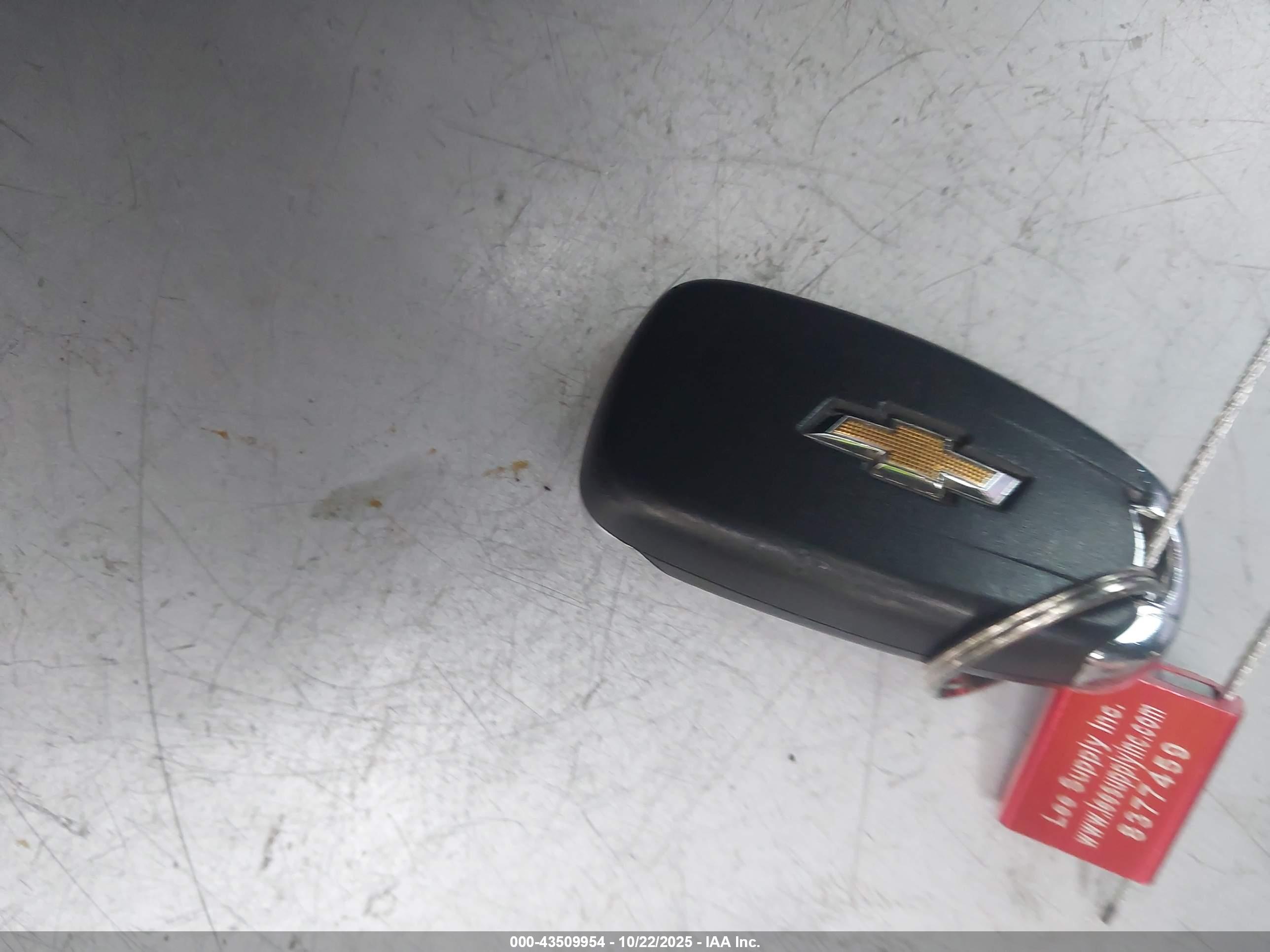 CHEVROLET EQUINOX image 11