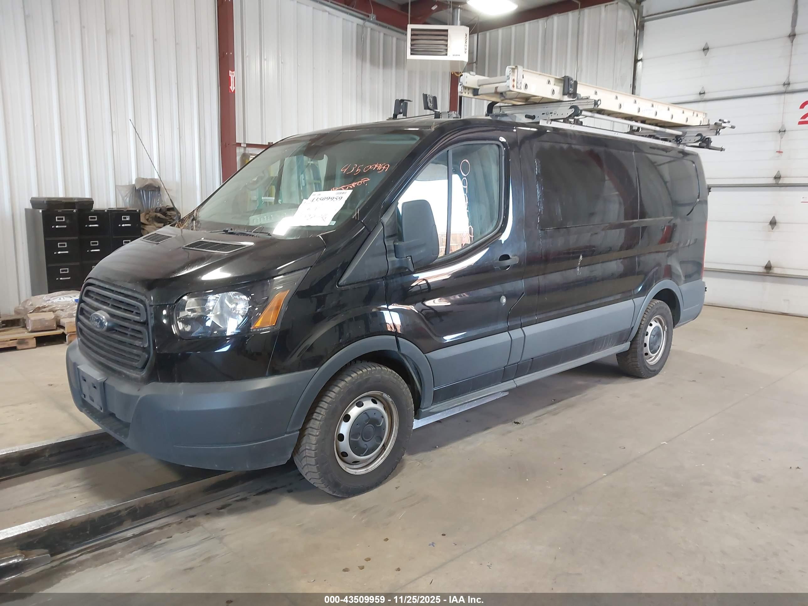 FORD TRANSIT-150 image 2