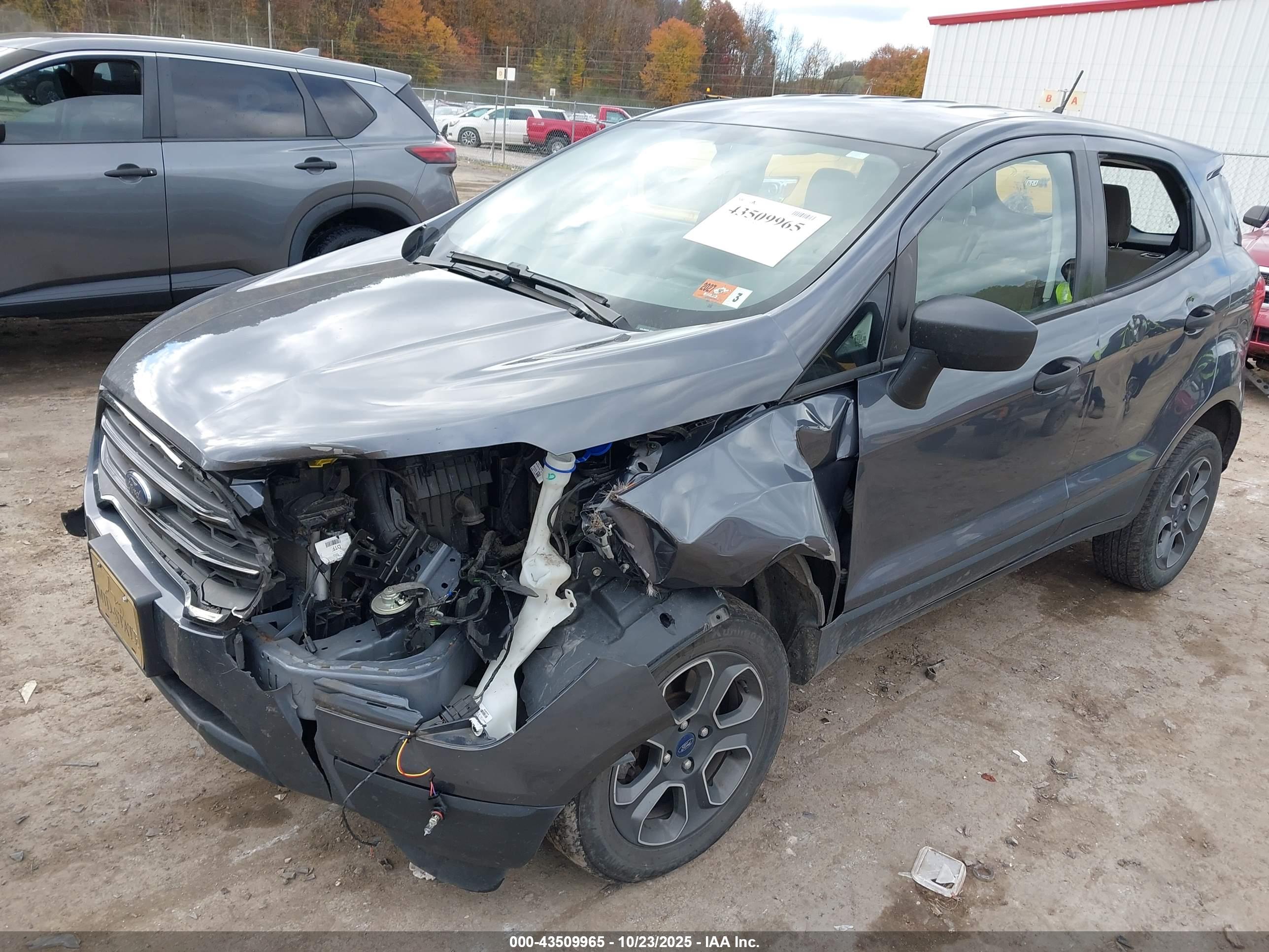 FORD ECOSPORT image 2