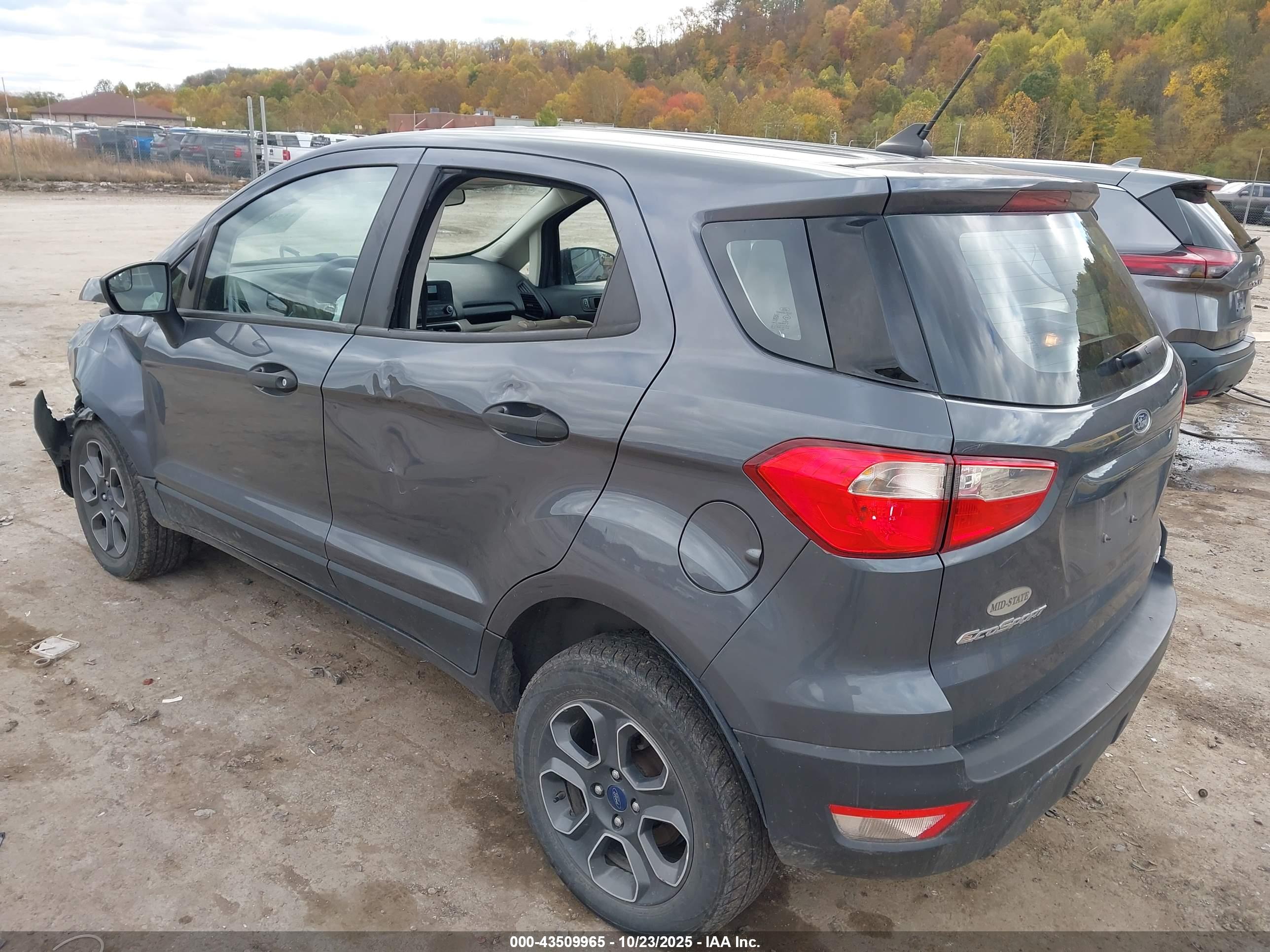 FORD ECOSPORT image 3