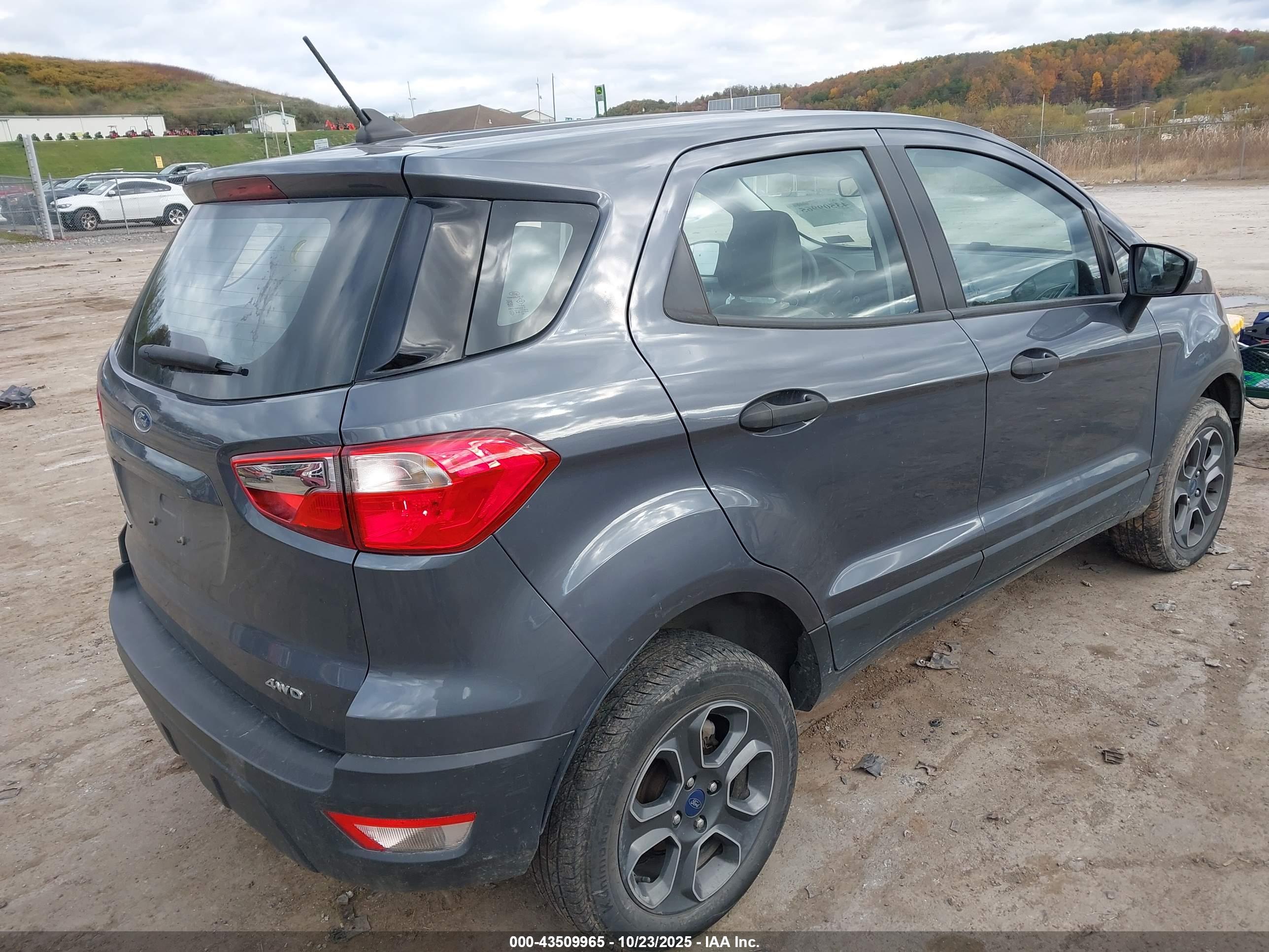 FORD ECOSPORT image 4