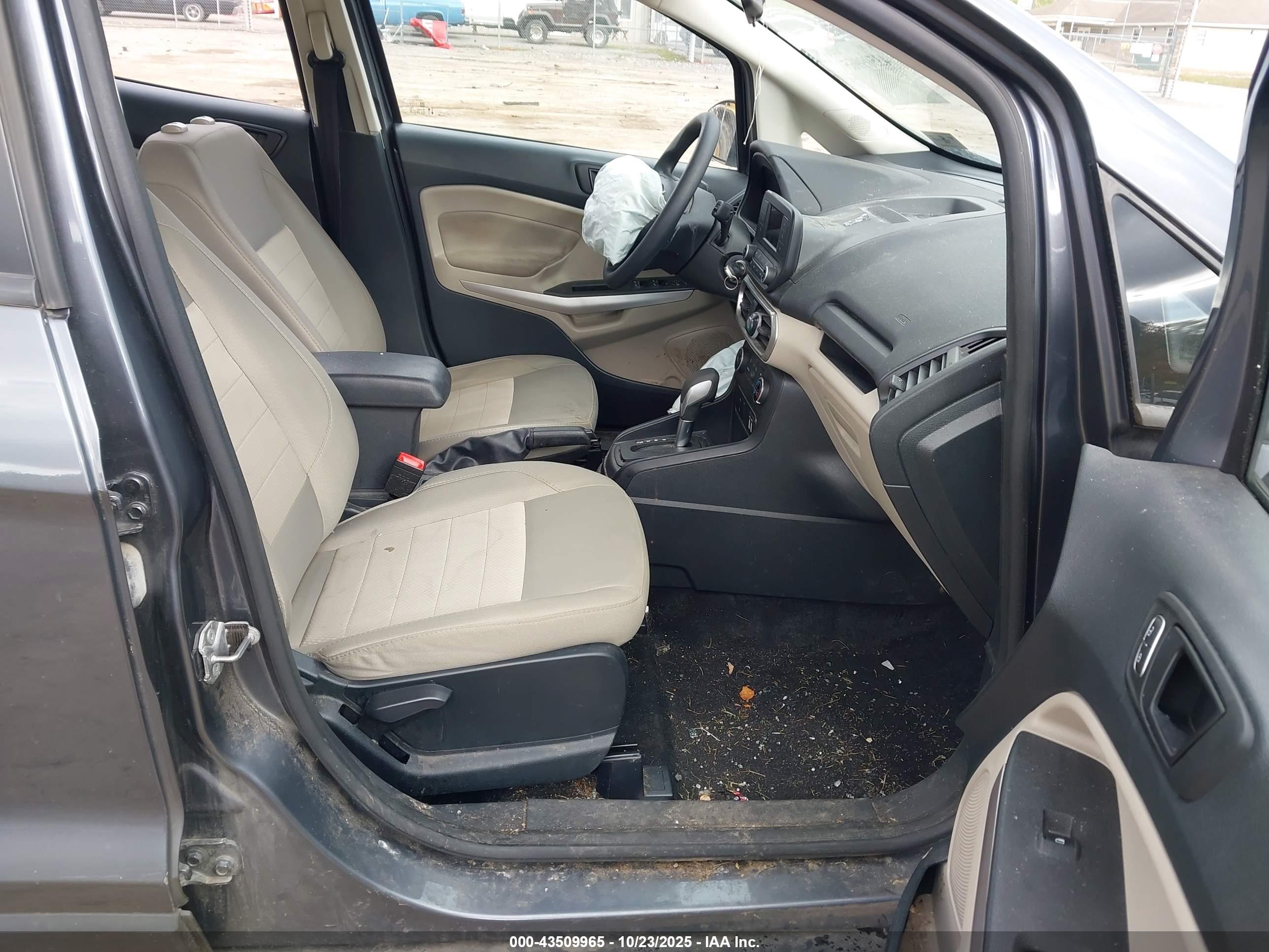 FORD ECOSPORT image 5