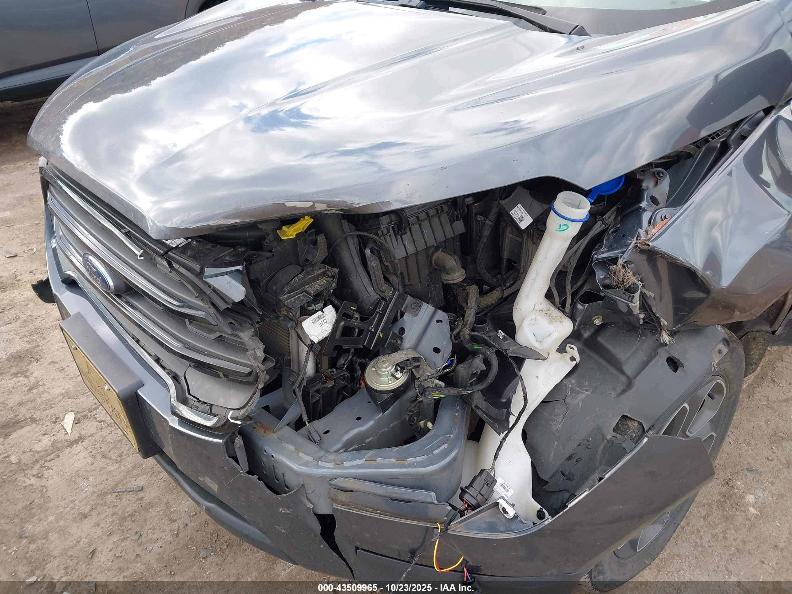 FORD ECOSPORT image 6