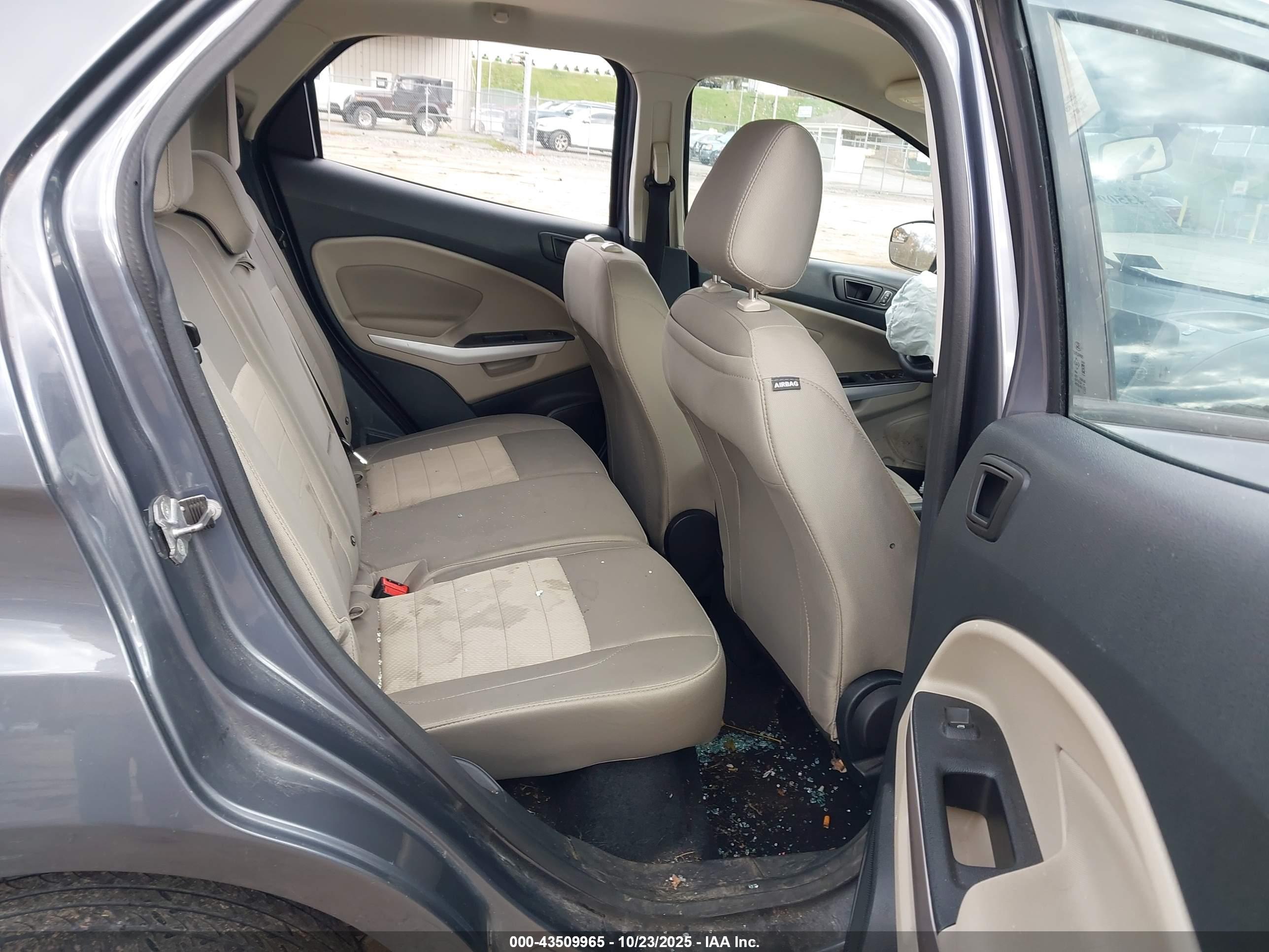 FORD ECOSPORT image 8