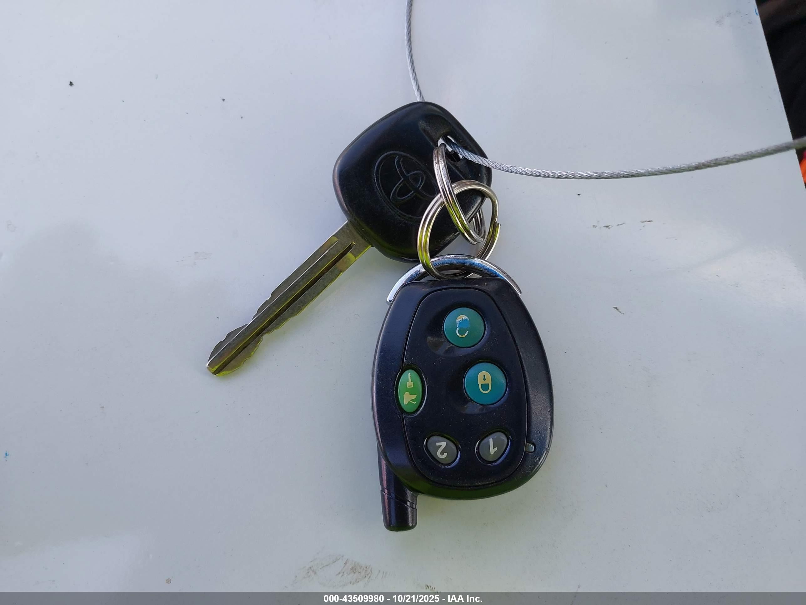 TOYOTA SIENNA image 11