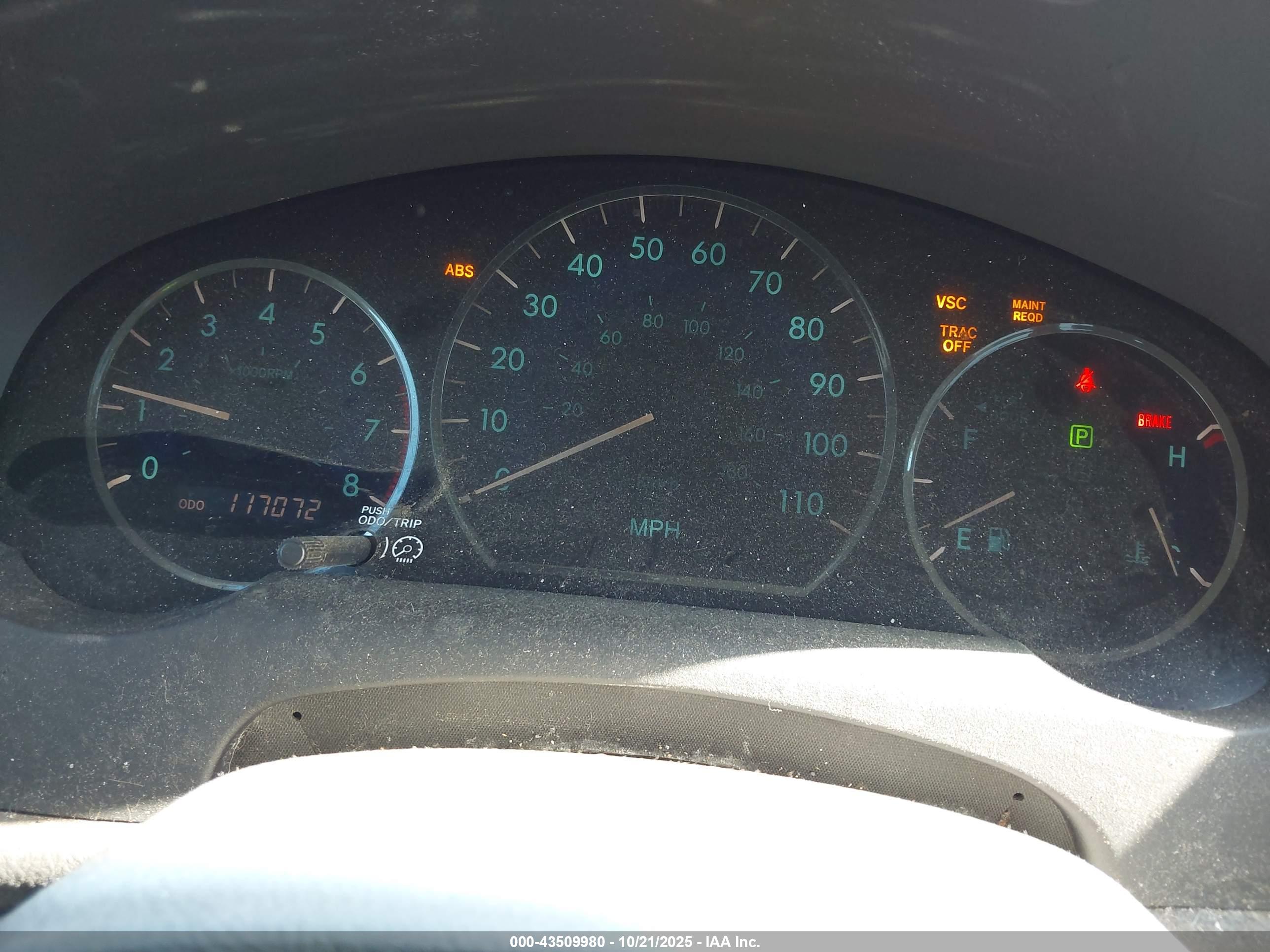 TOYOTA SIENNA image 7