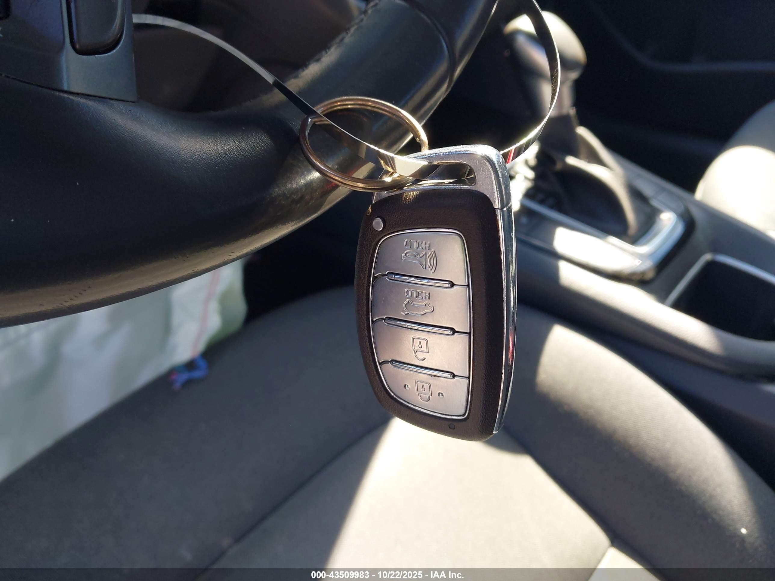 HYUNDAI IONIQ image 11