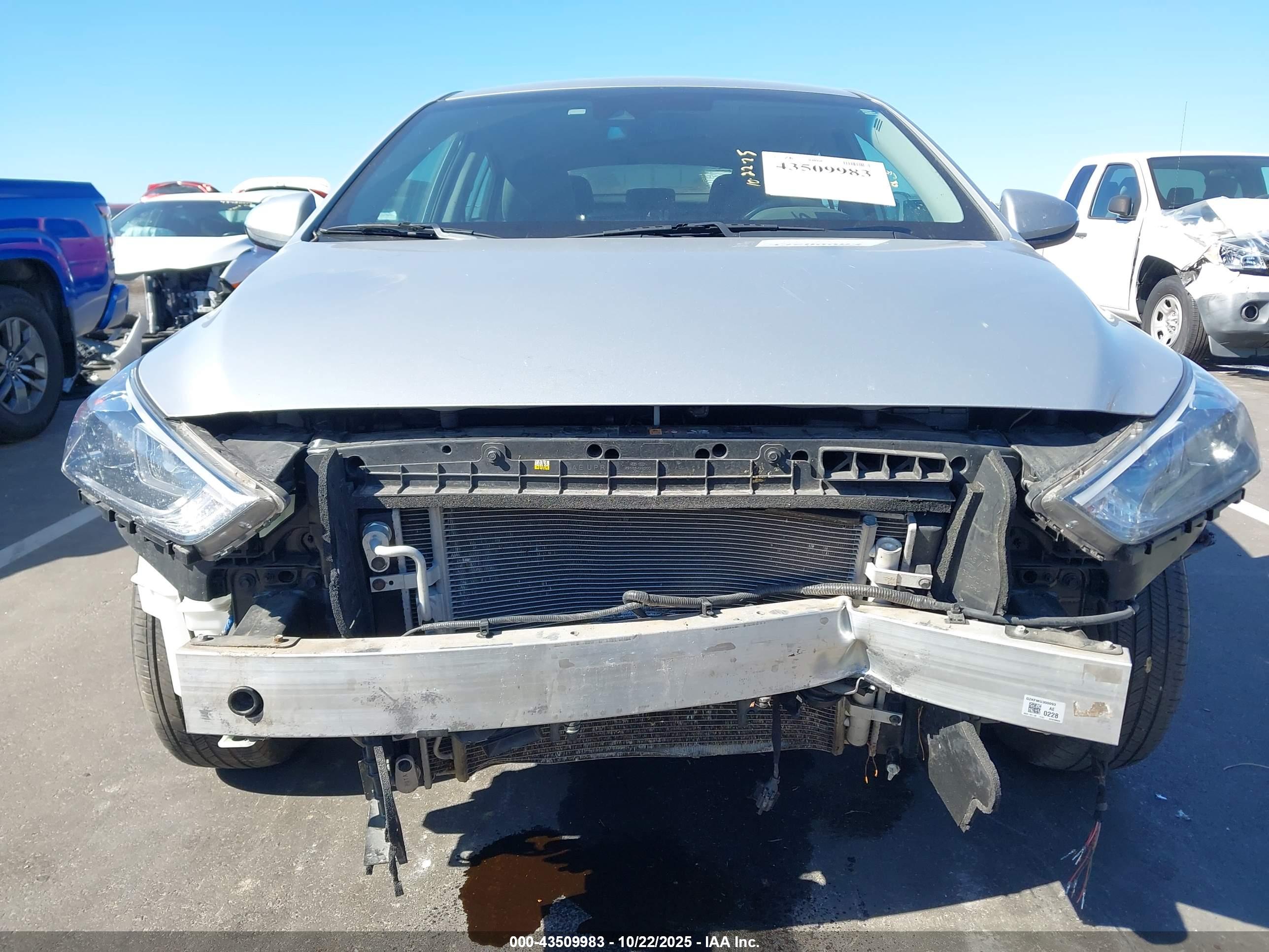 HYUNDAI IONIQ image 6