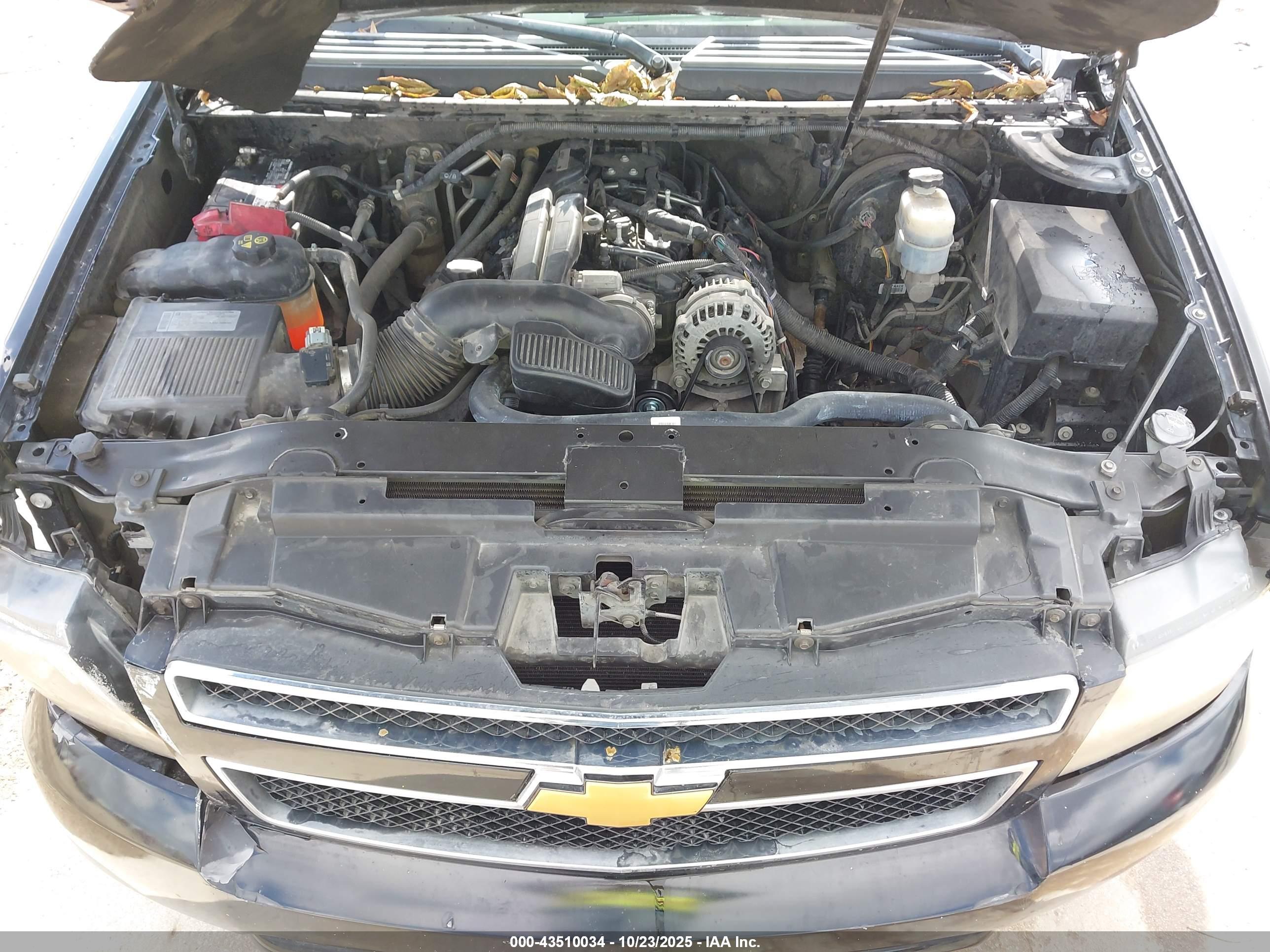 CHEVROLET TAHOE image 10