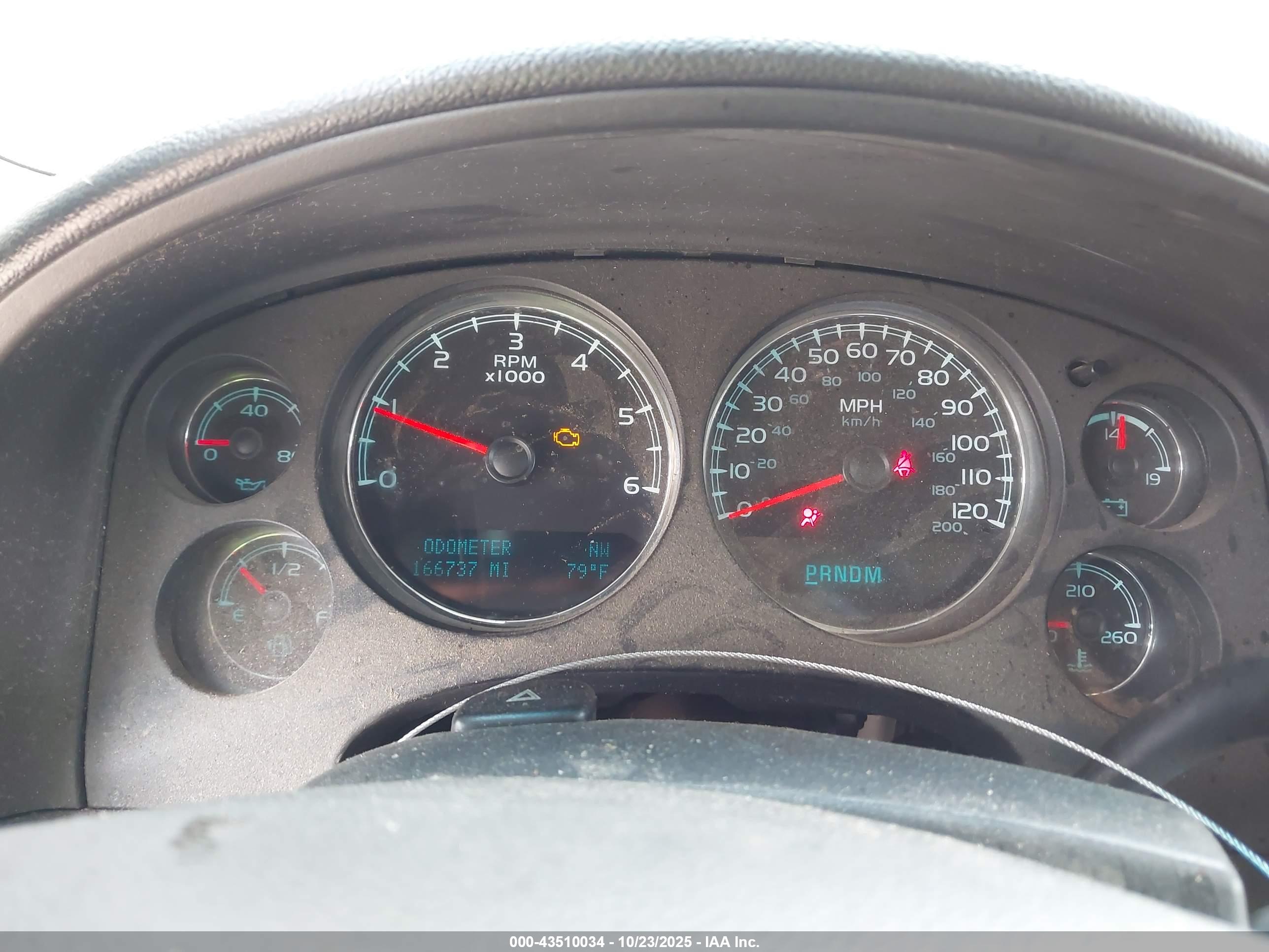 CHEVROLET TAHOE image 7