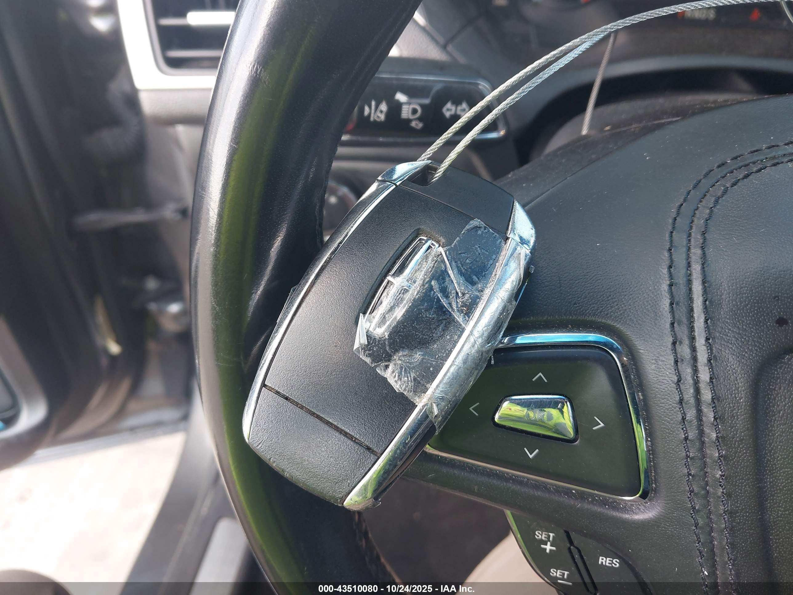 LINCOLN MKZ image 11