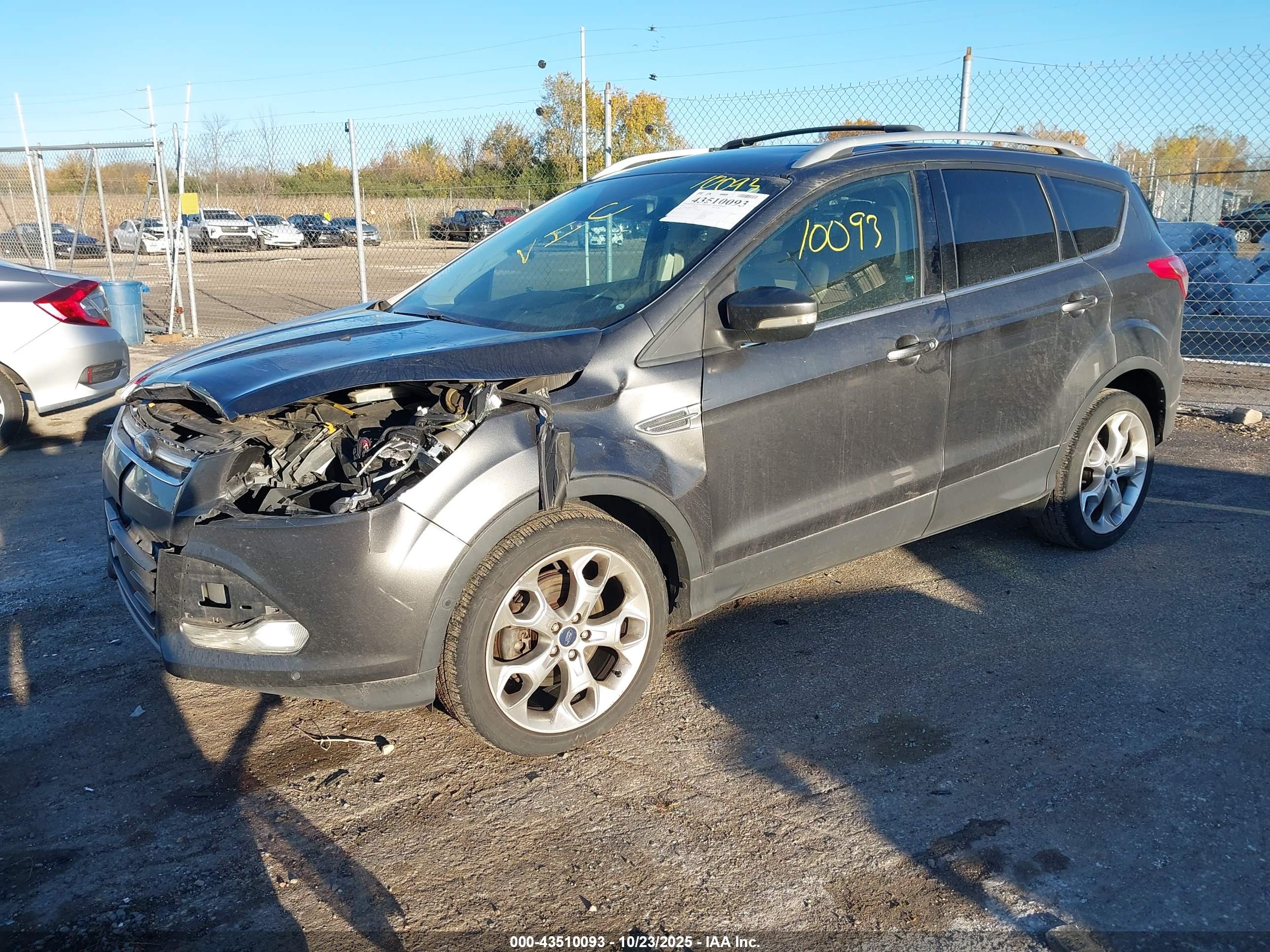 FORD ESCAPE image 2