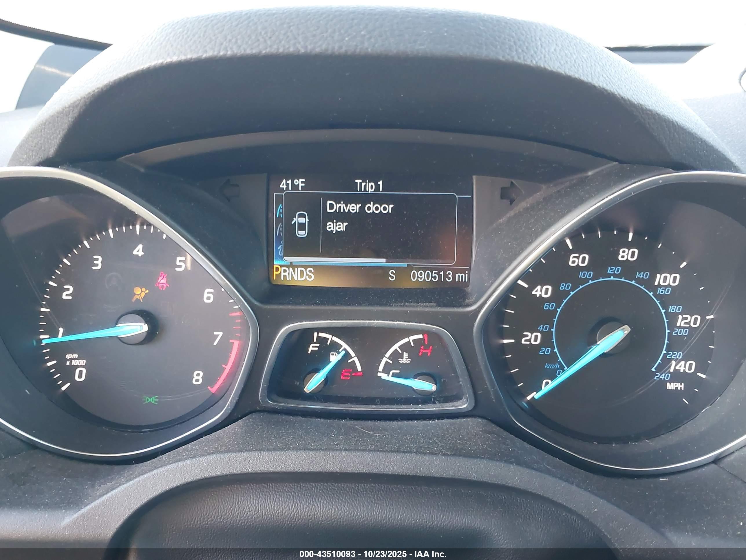 FORD ESCAPE image 7