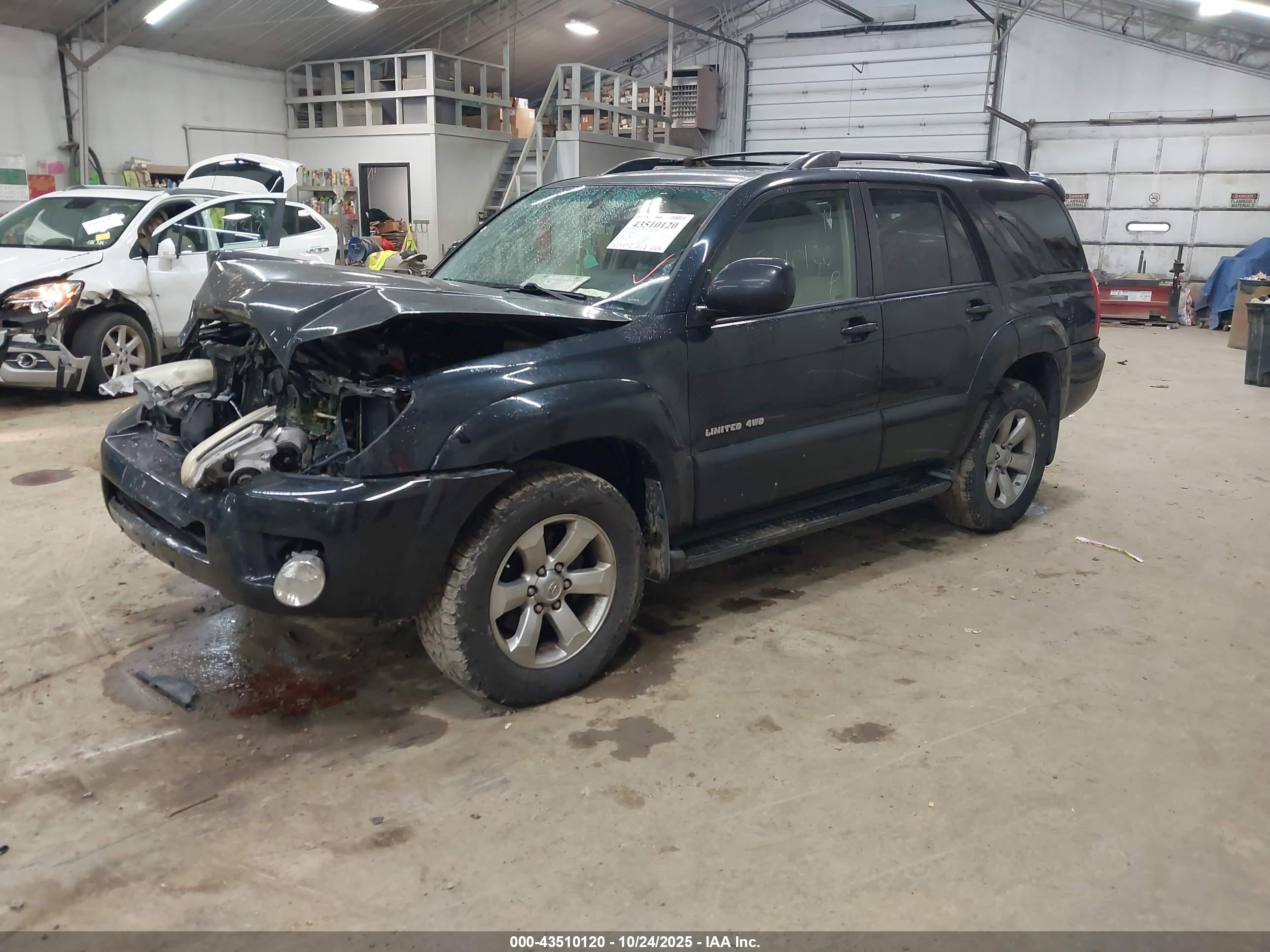 TOYOTA 4RUNNER image 2