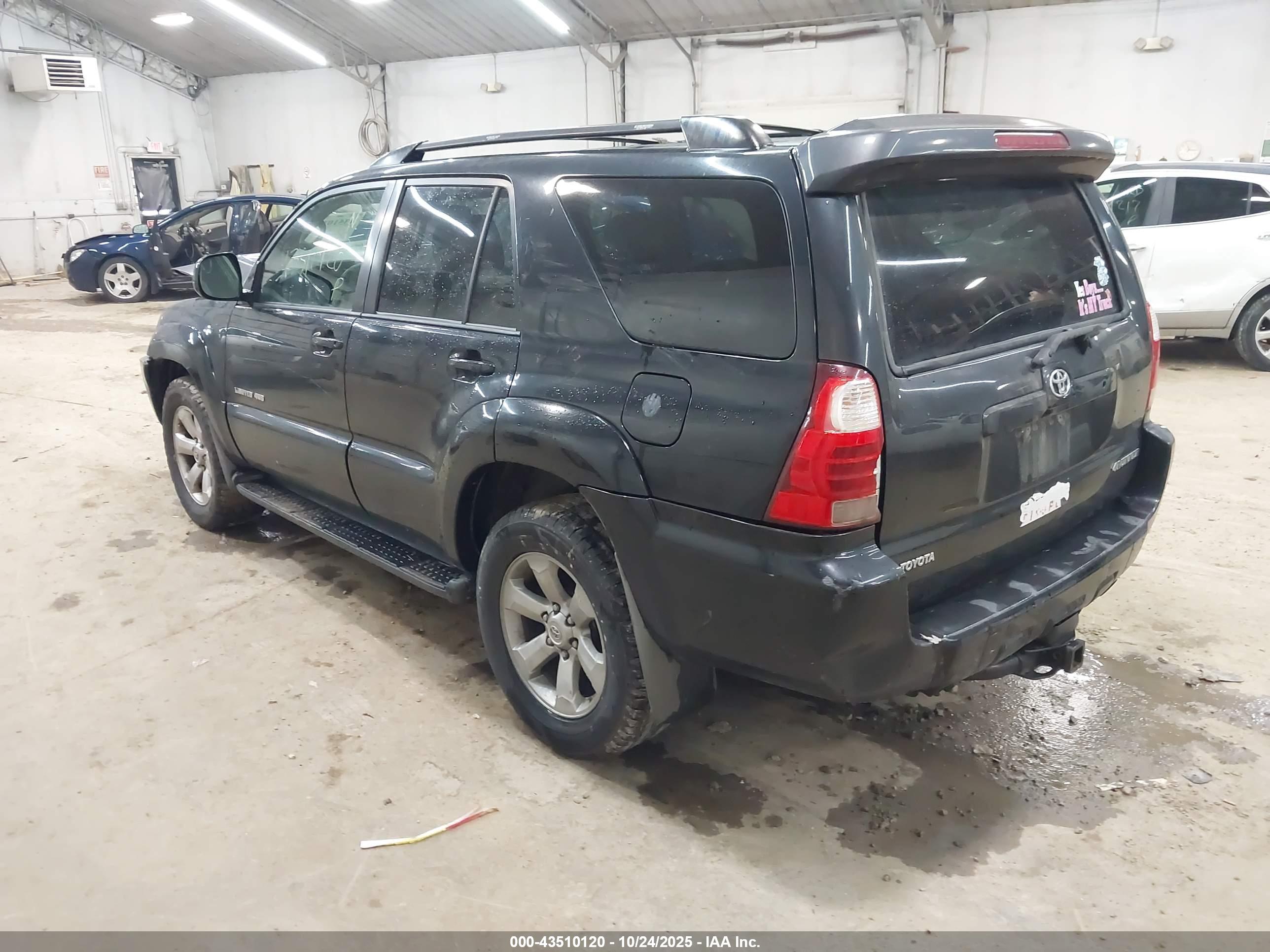 TOYOTA 4RUNNER image 3
