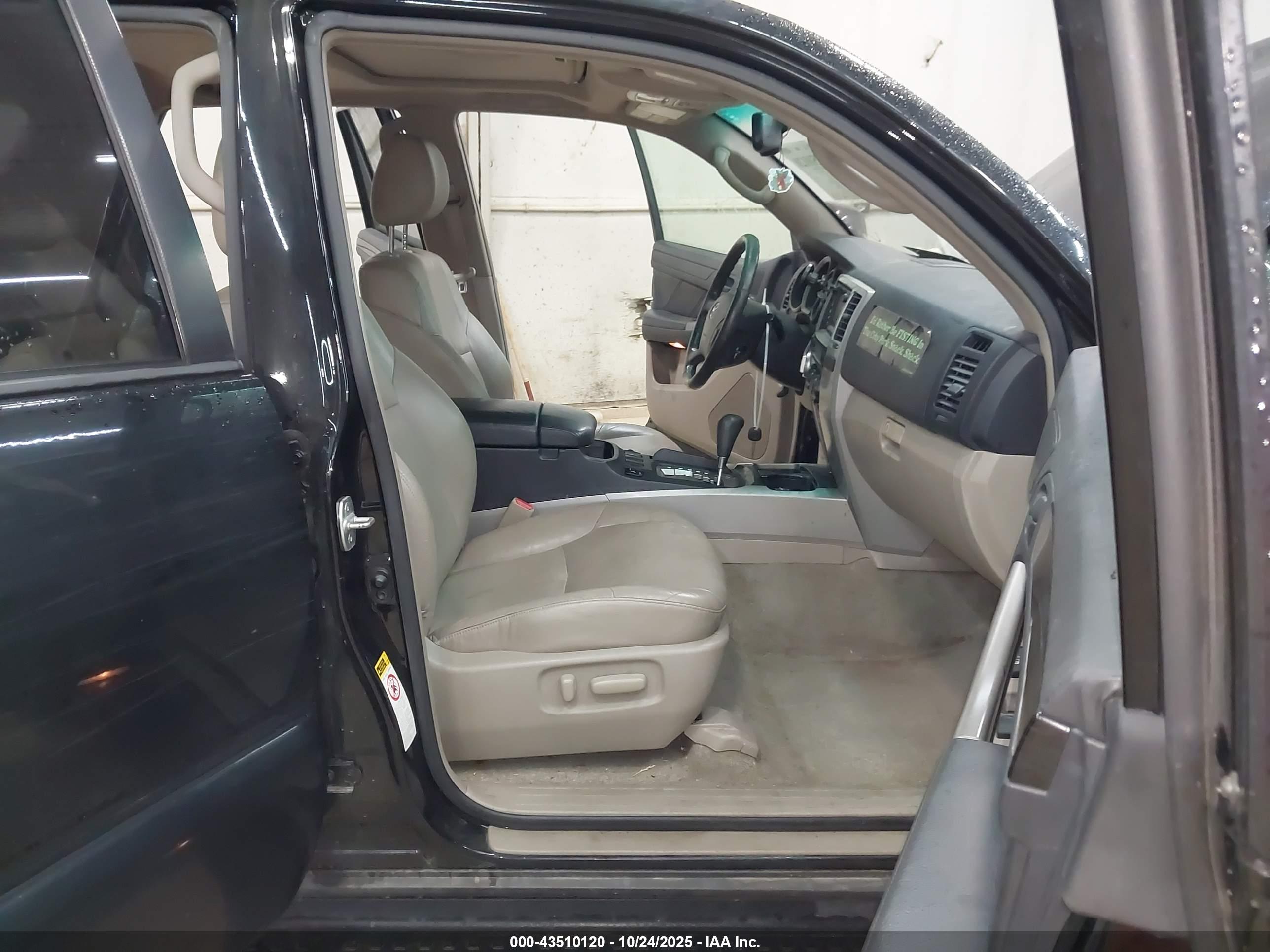 TOYOTA 4RUNNER image 5