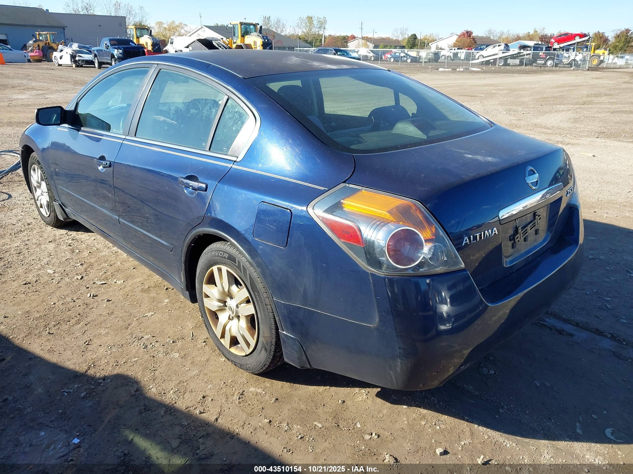 NISSAN ALTIMA image 3