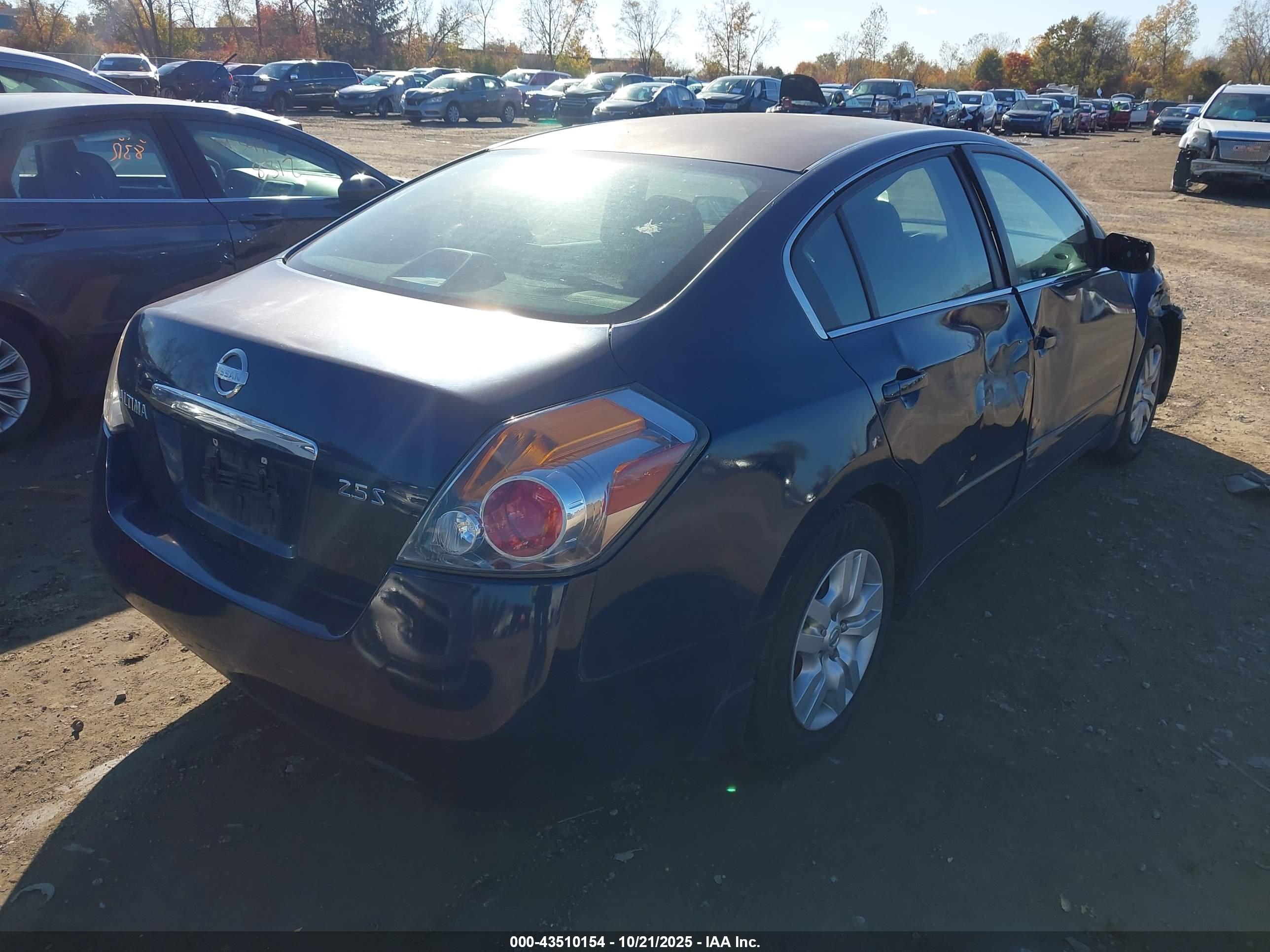 NISSAN ALTIMA image 4