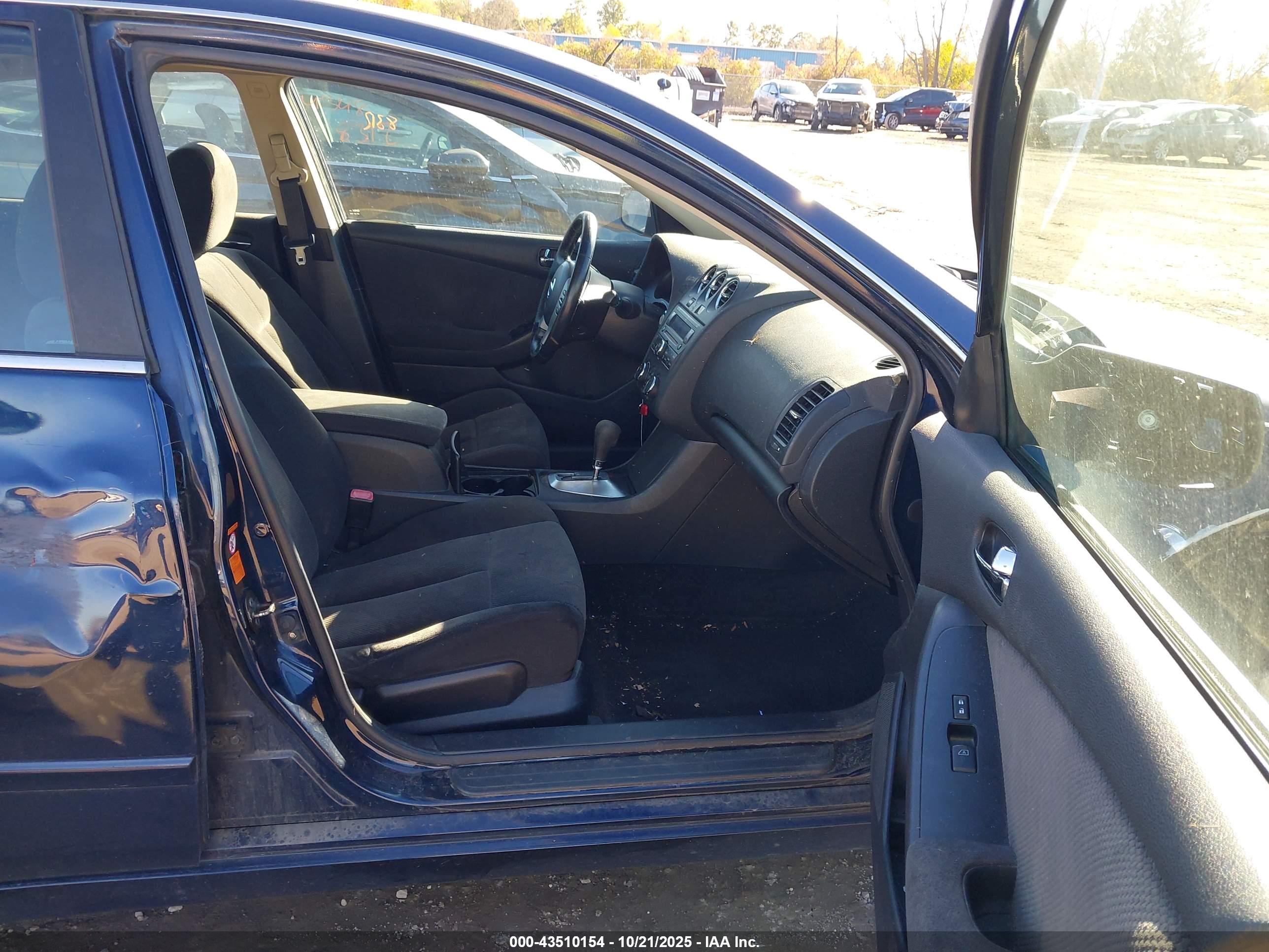 NISSAN ALTIMA image 5