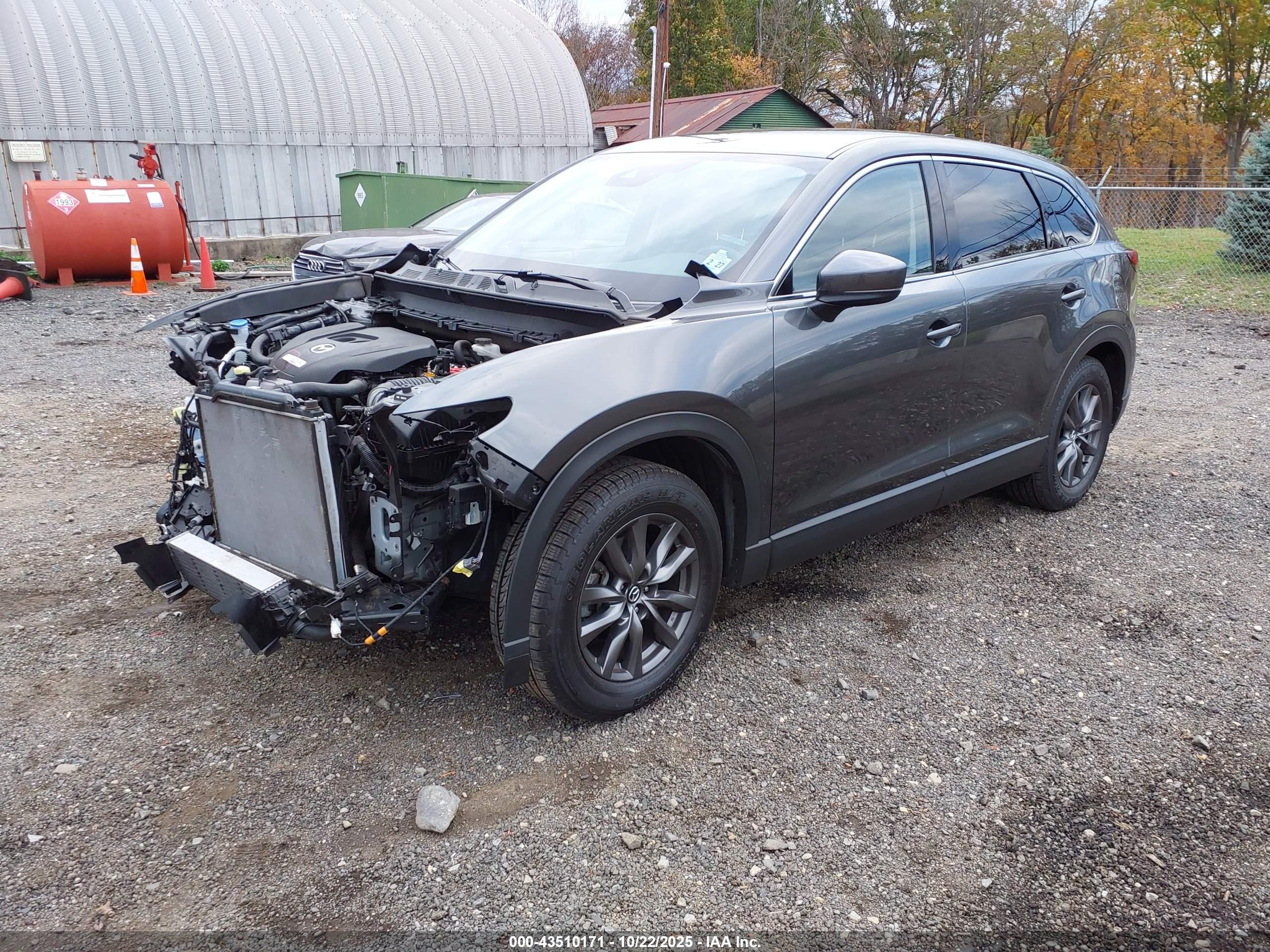 MAZDA CX-9 image 2