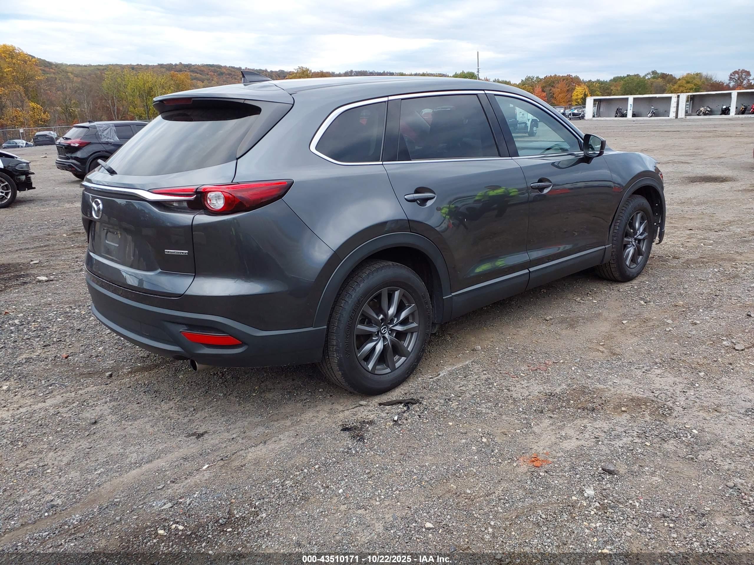 MAZDA CX-9 image 4