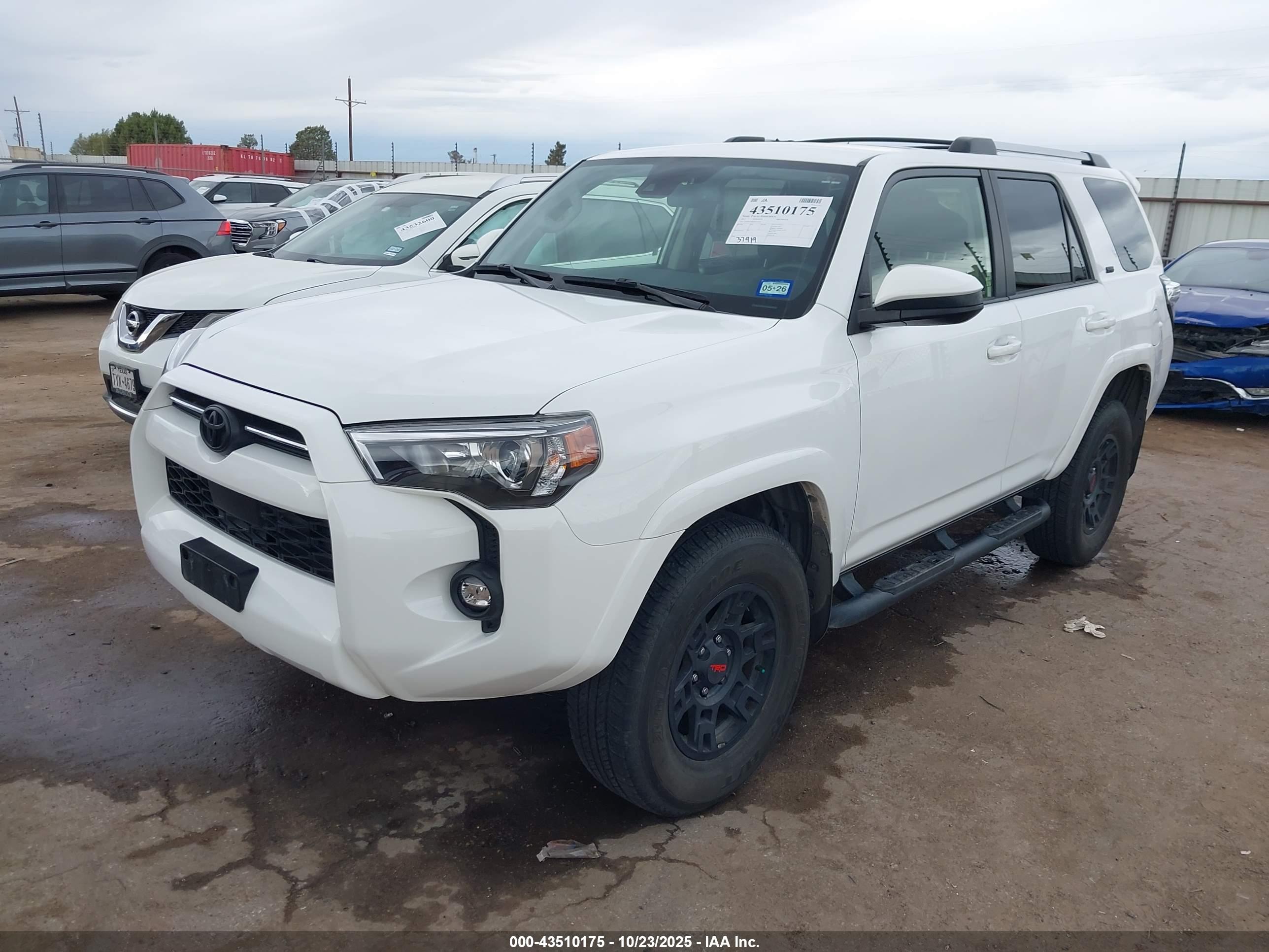TOYOTA 4RUNNER image 2