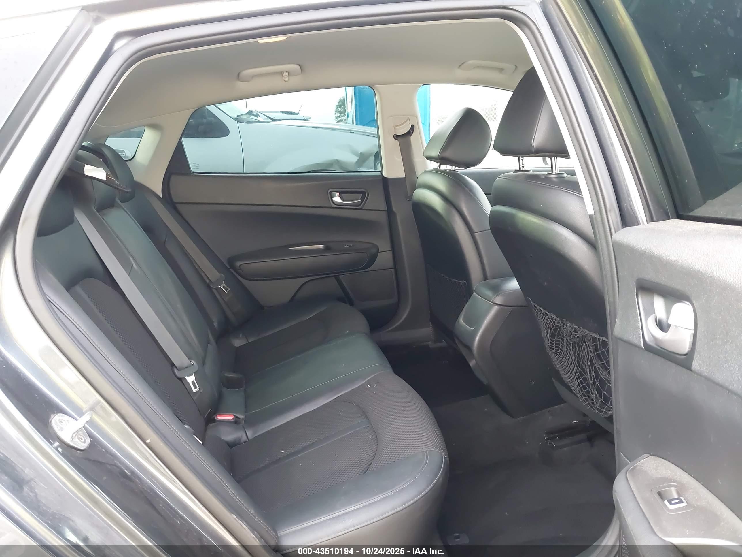 KIA OPTIMA image 8
