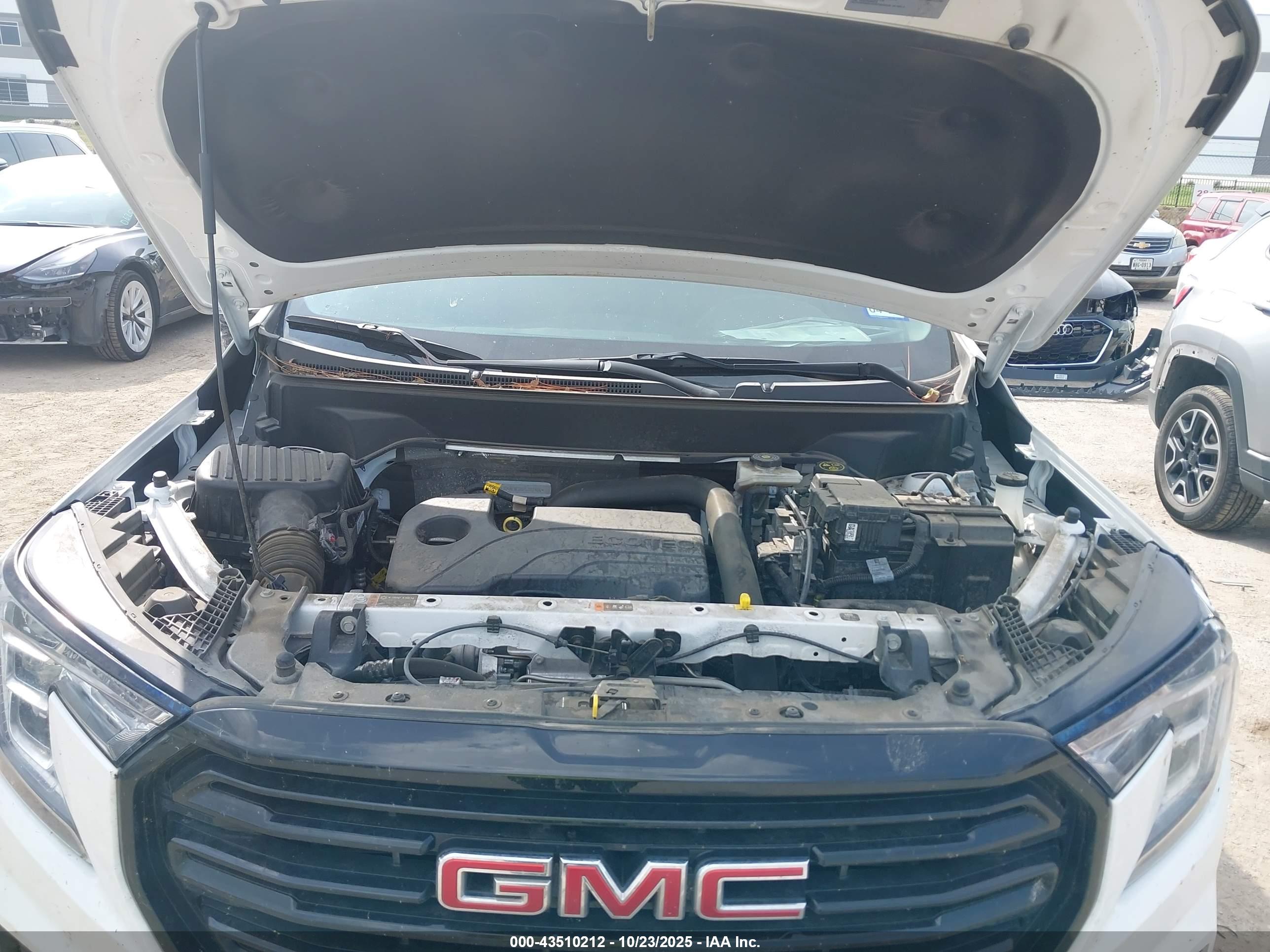 GMC TERRAIN image 10