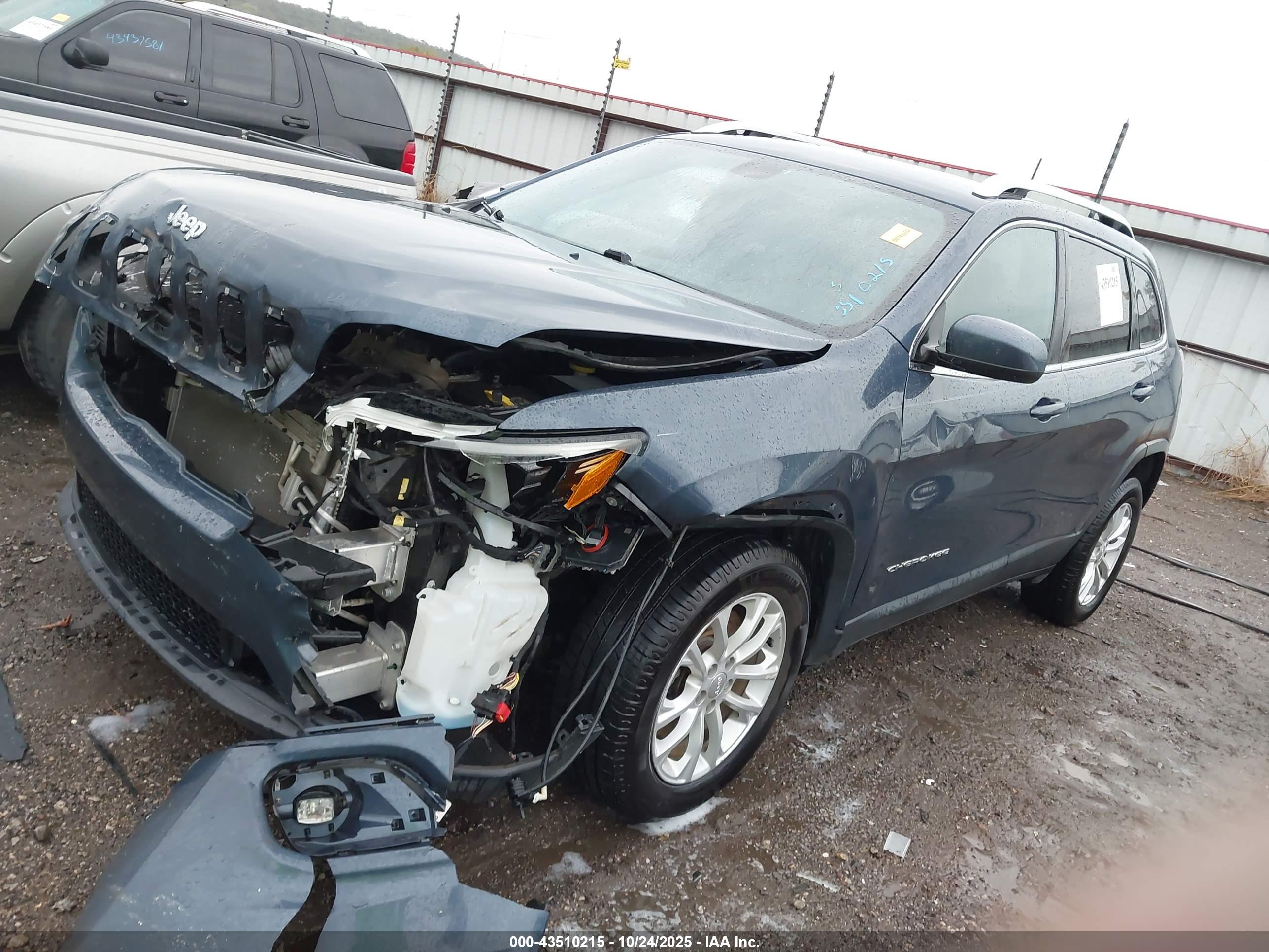 JEEP CHEROKEE image 2