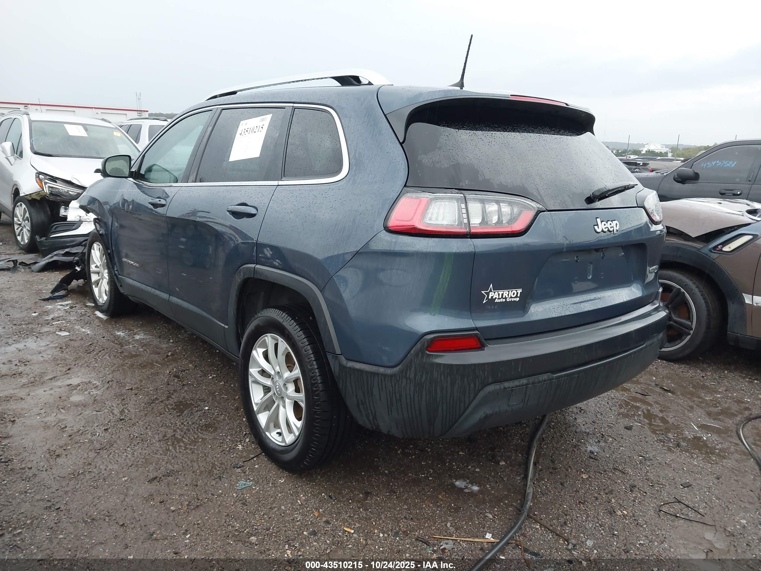 JEEP CHEROKEE image 3
