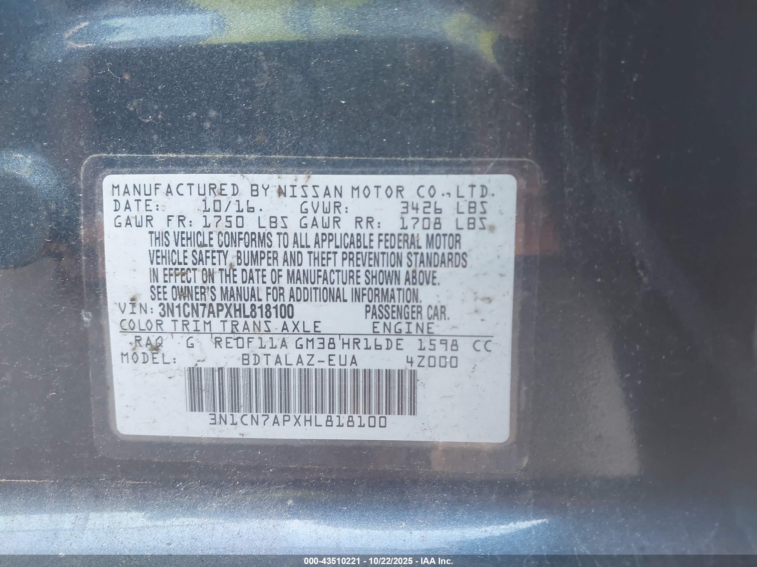 NISSAN VERSA image 9