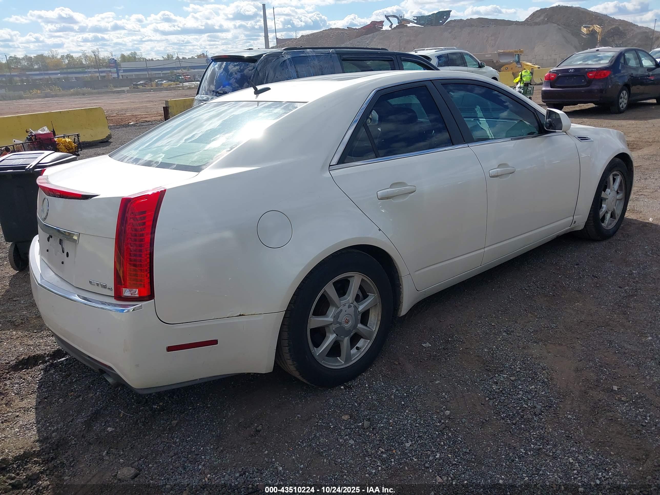 CADILLAC CTS image 4