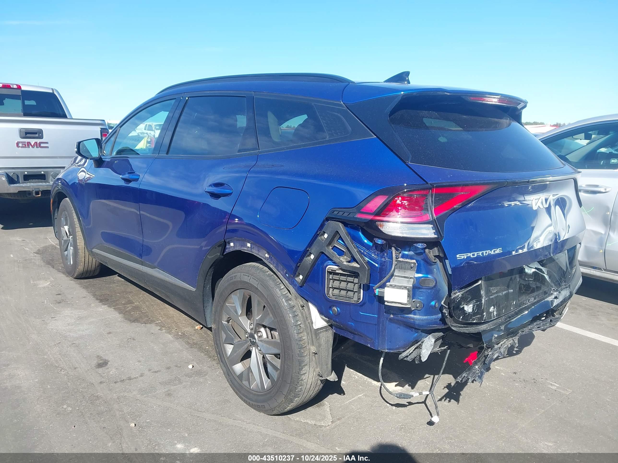 KIA SPORTAGE image 3