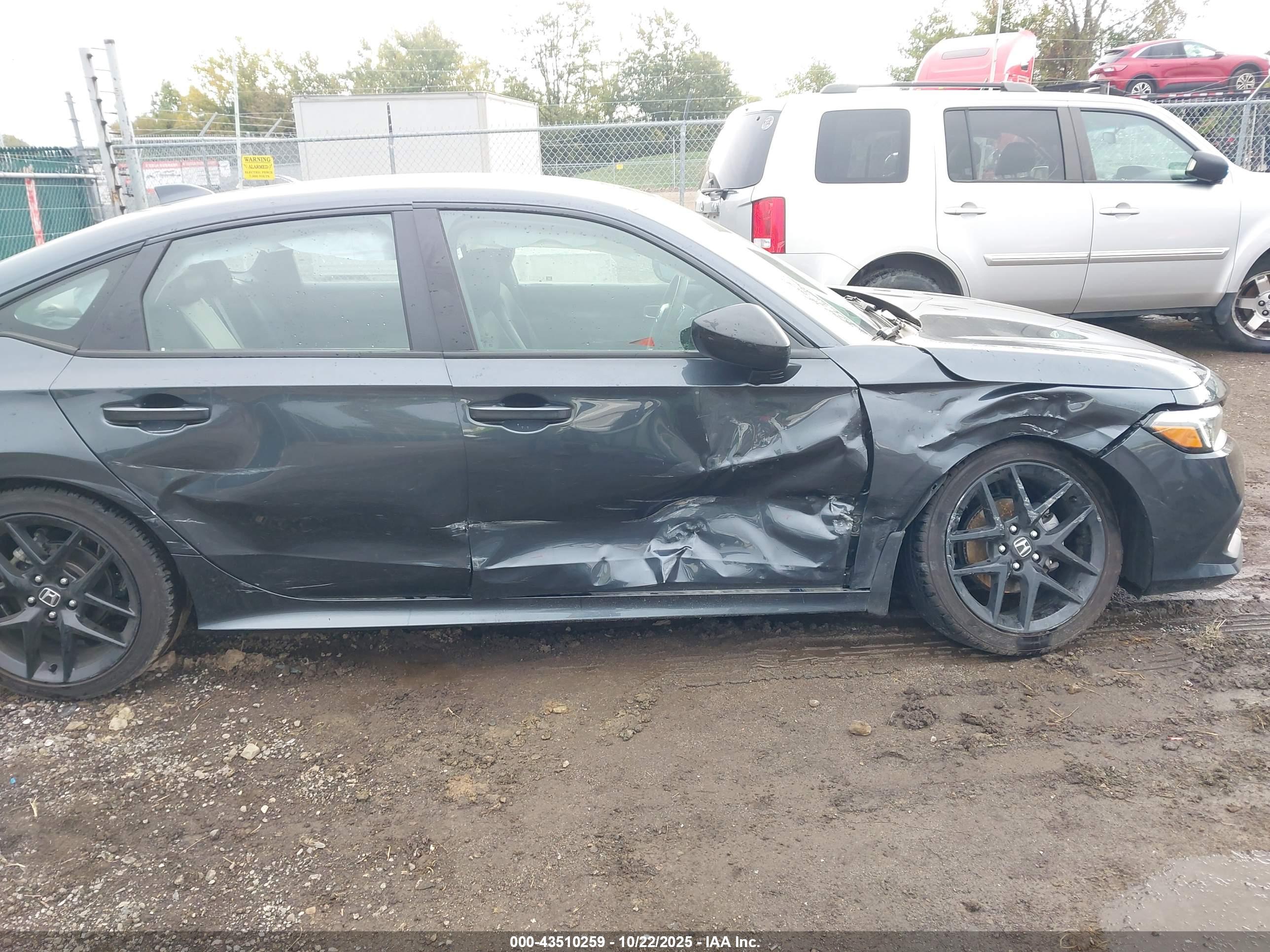 HONDA CIVIC image 6