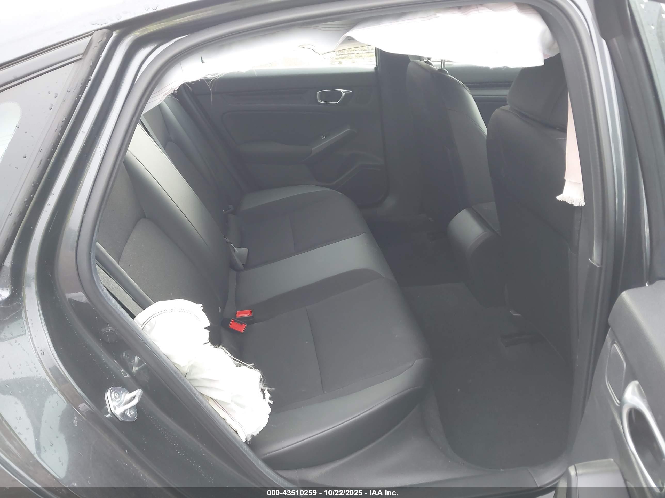 HONDA CIVIC image 8