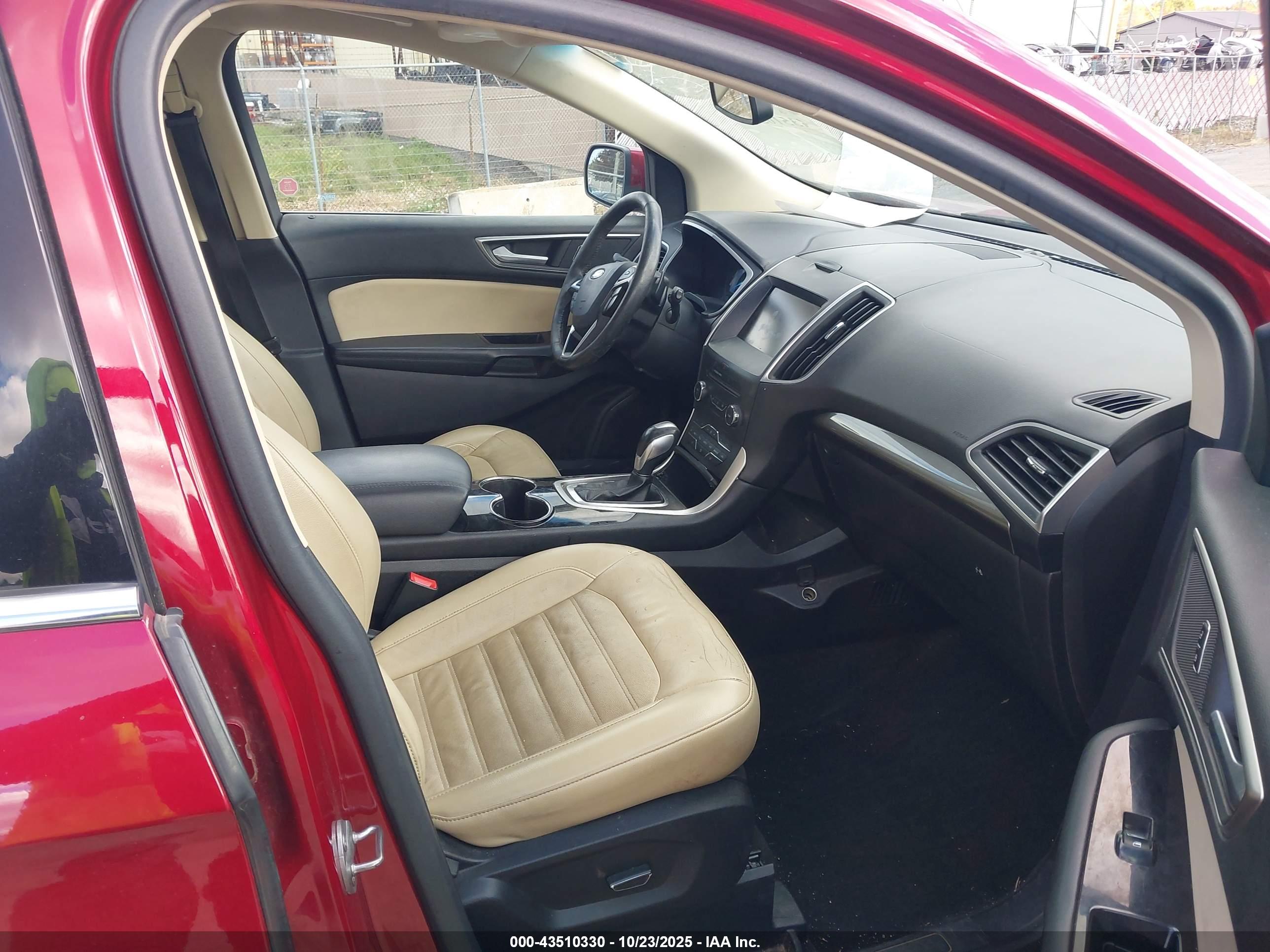 FORD EDGE image 5