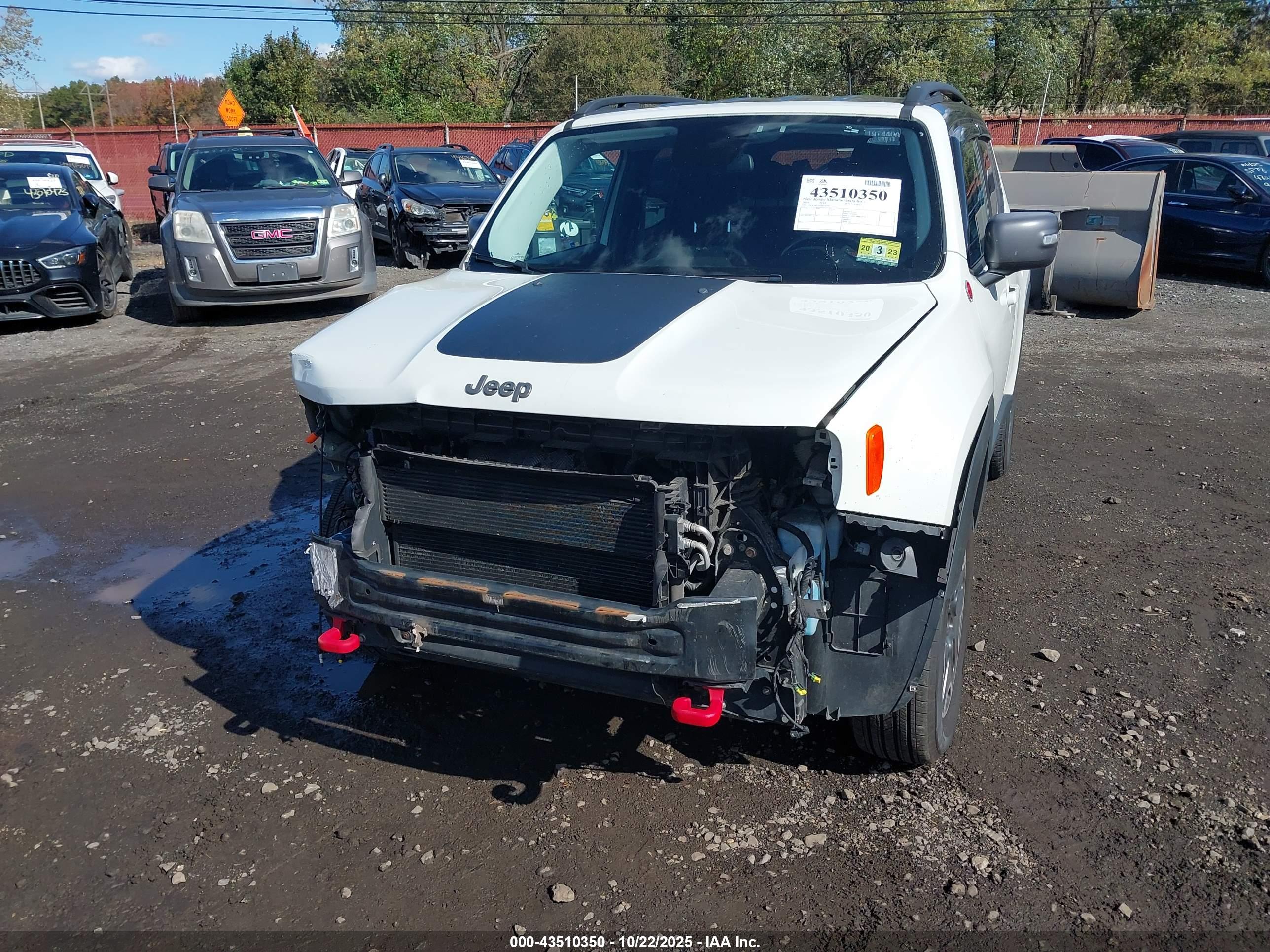 JEEP RENEGADE image 6