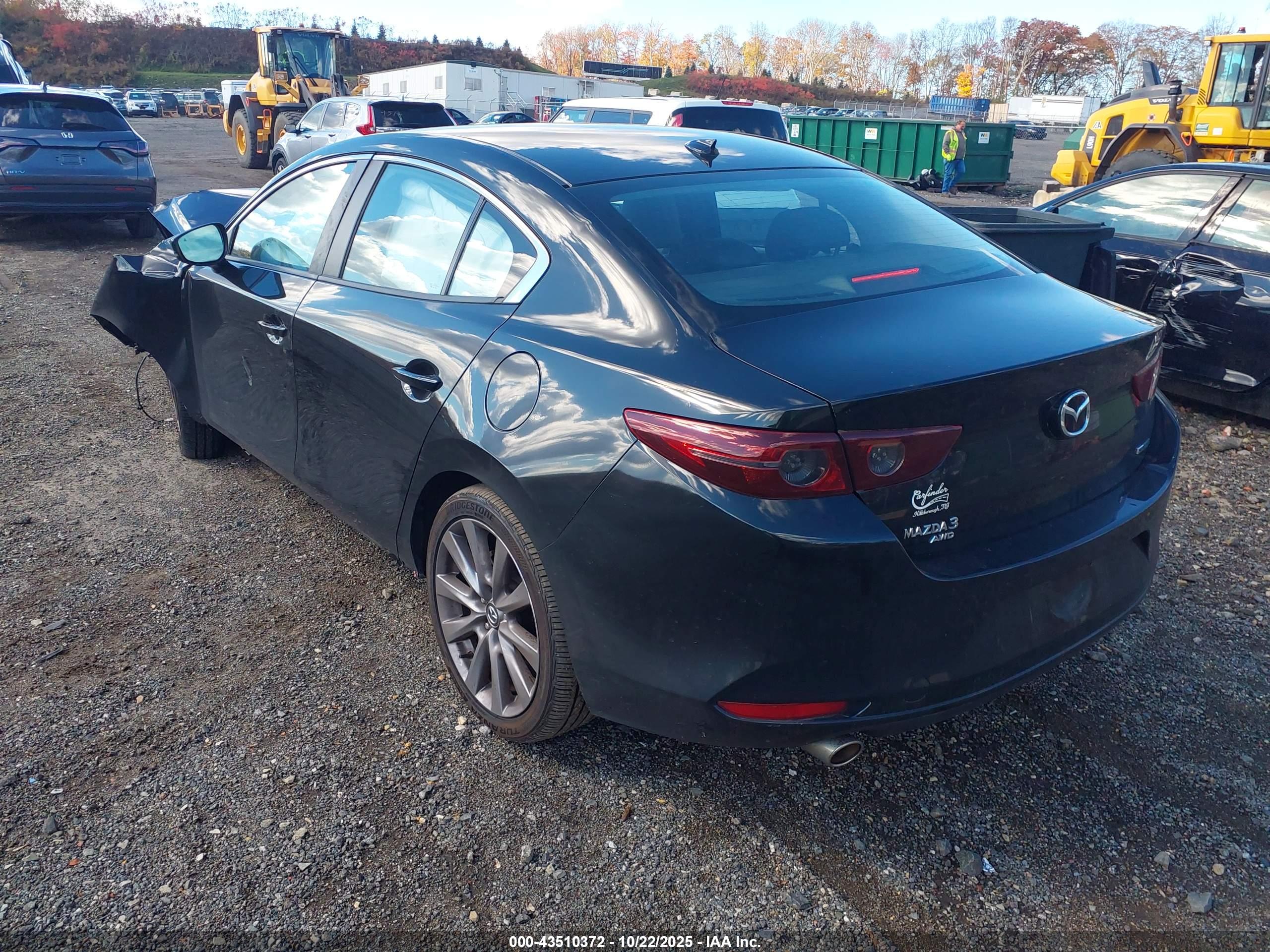 MAZDA MAZDA3 image 3