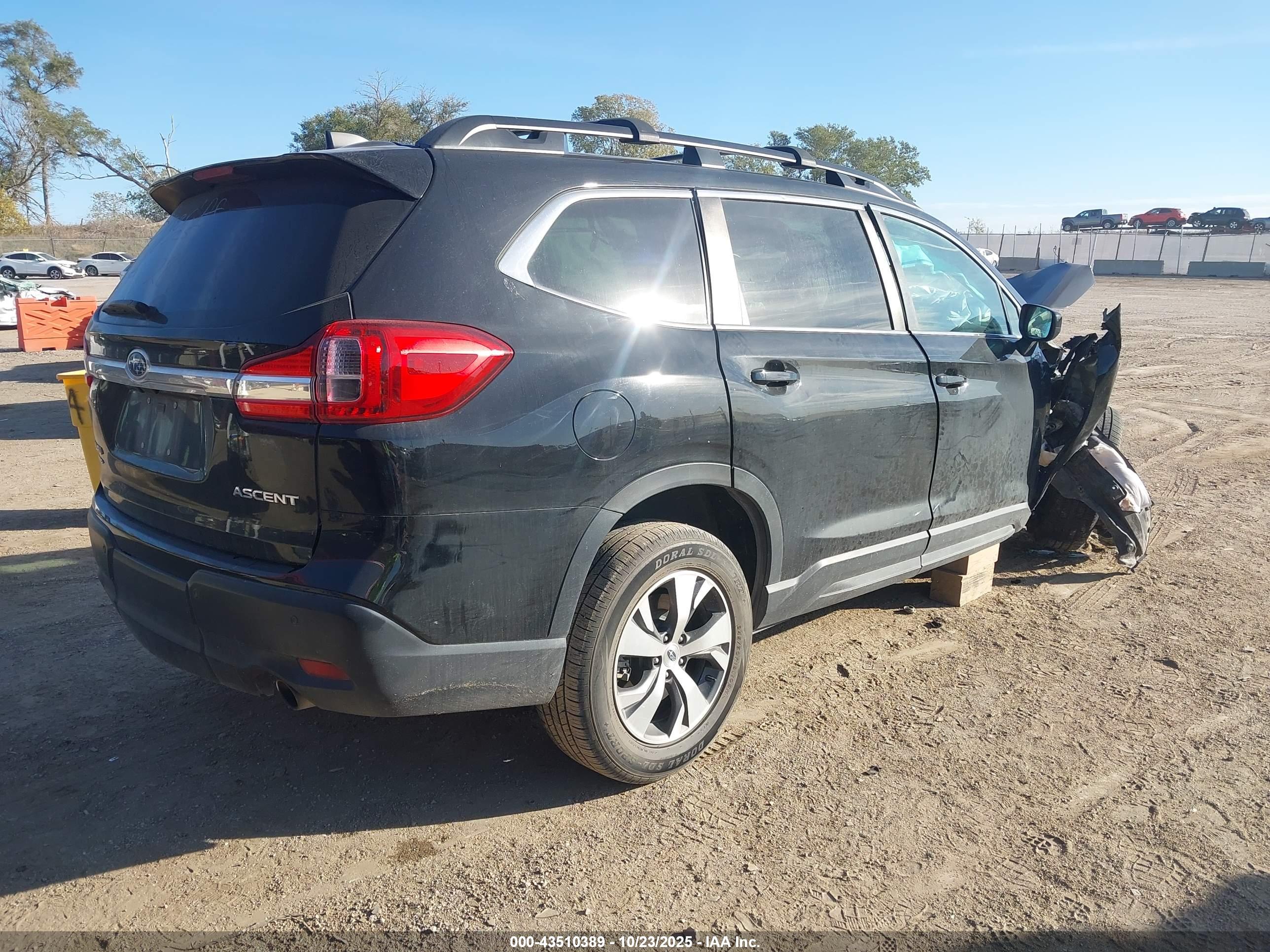 SUBARU ASCENT image 4
