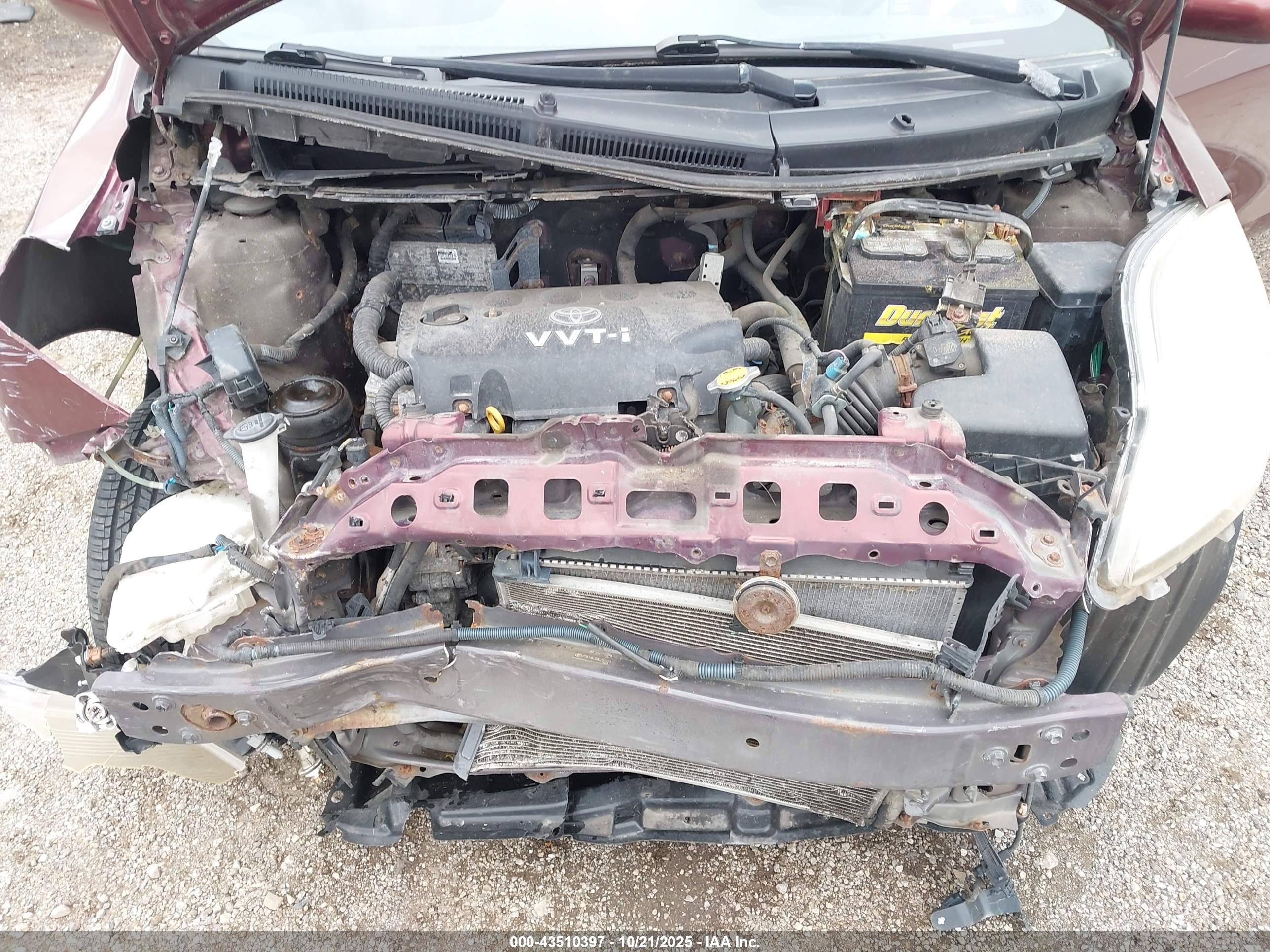 TOYOTA YARIS image 10