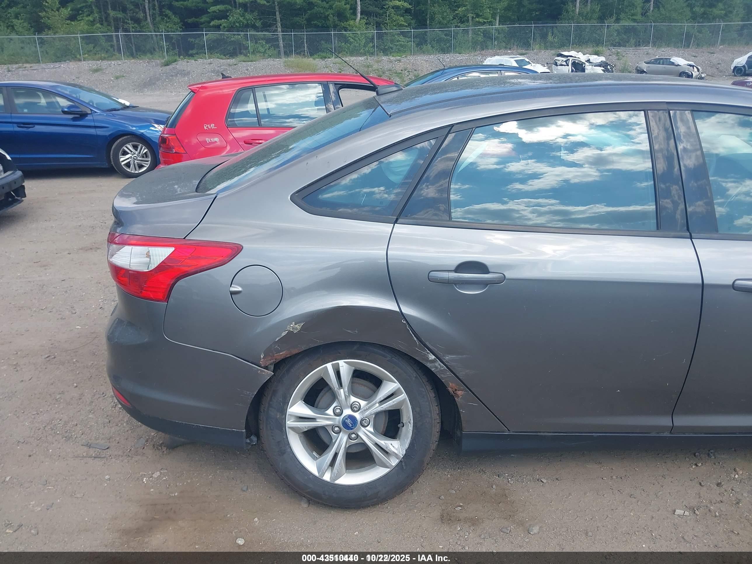 FORD FOCUS image 6