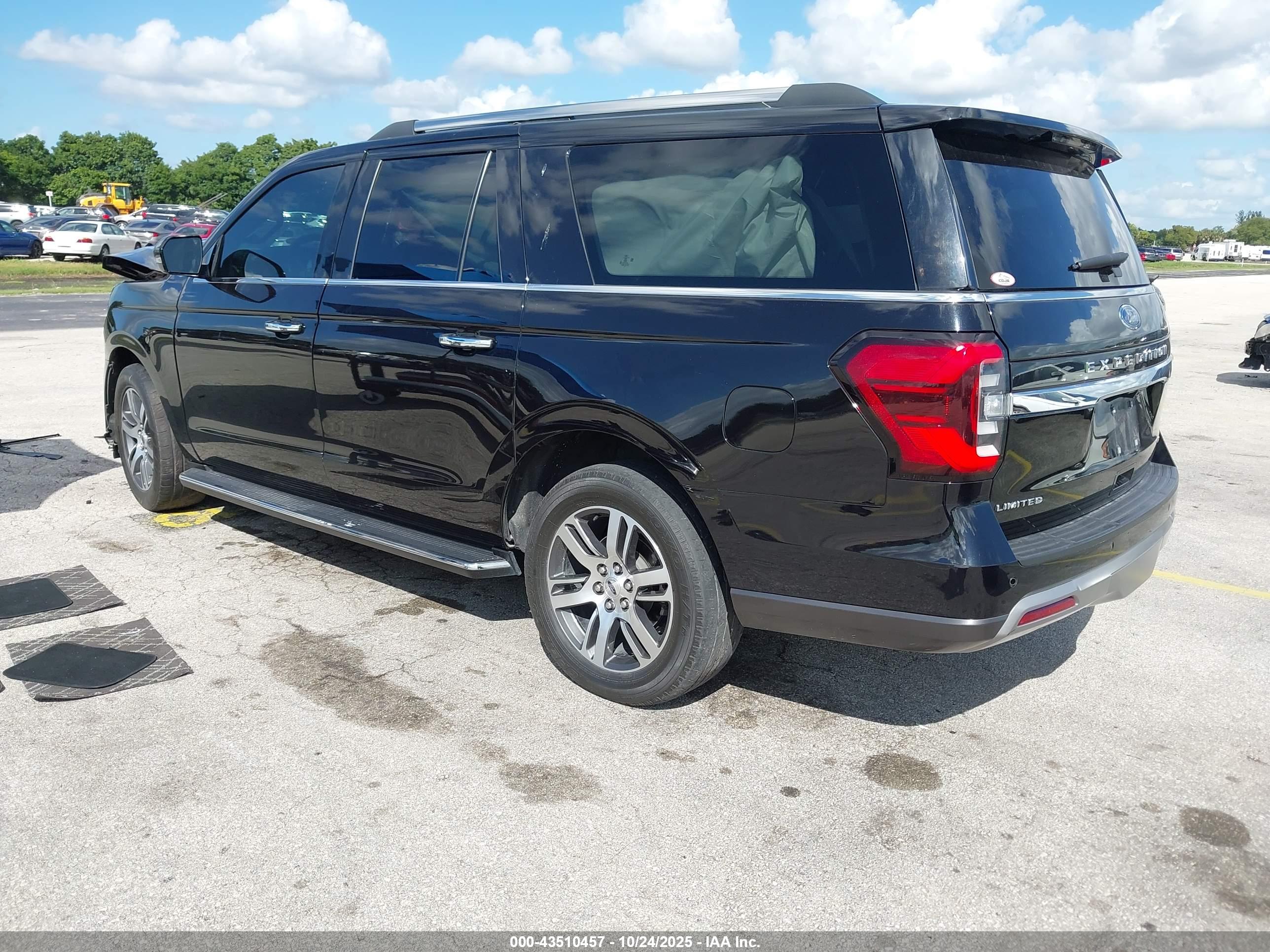 FORD EXPEDITION image 3